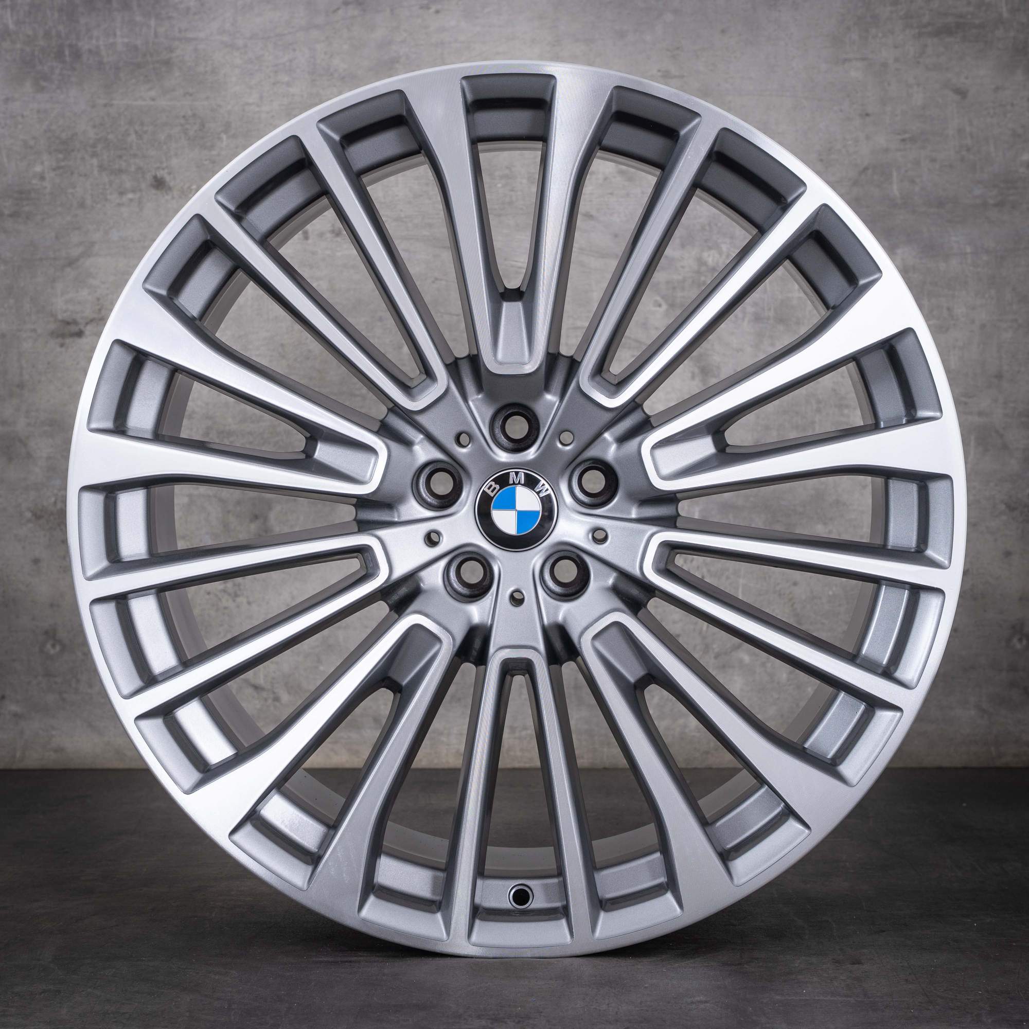 Originale BMW X7-felger 22 tommer G07 Styling 757 6885144 6885463 ferric grey frontpolert