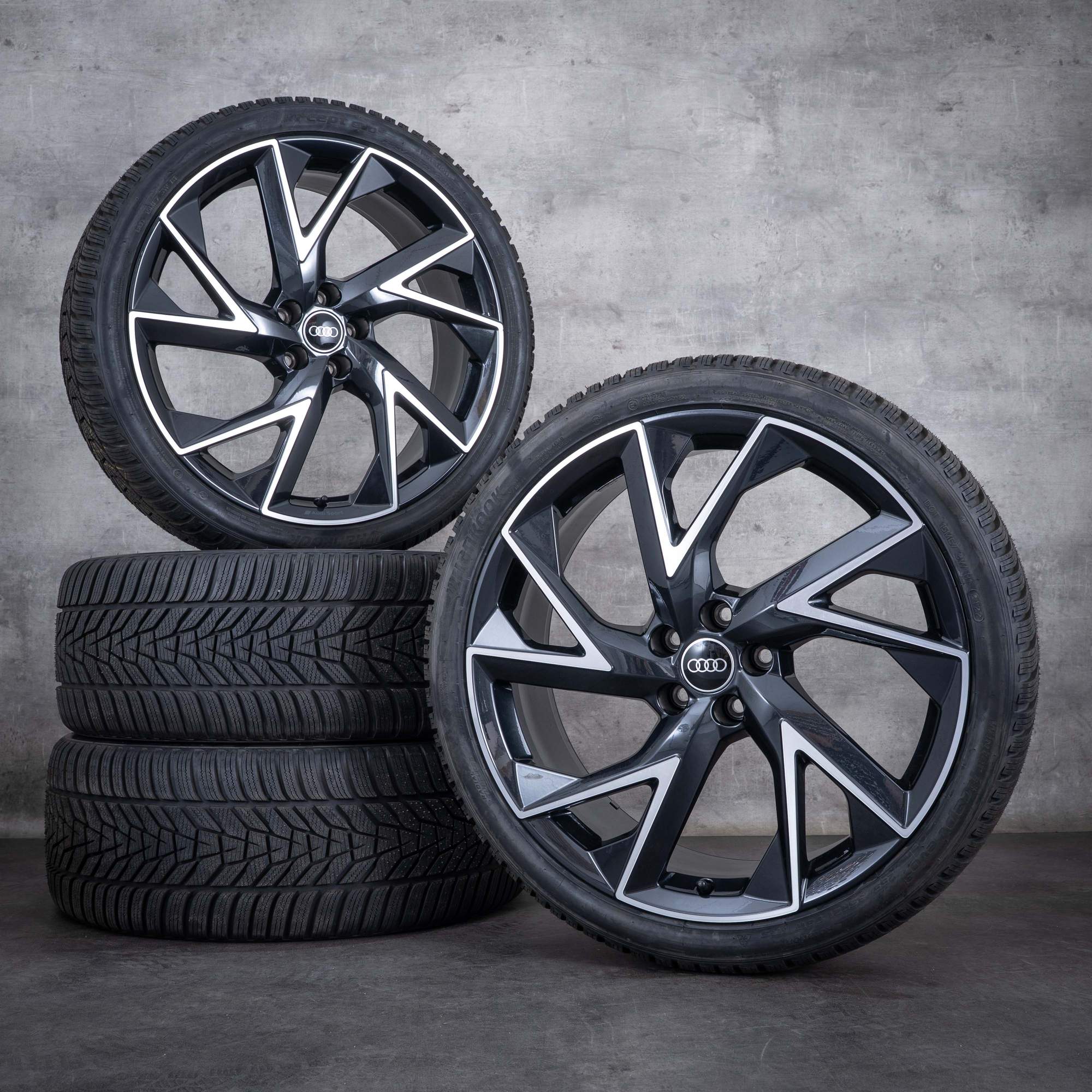 Aidot alkuperäiset Audi RS Q3 talvirenkaat 21 tuuman F3 vanteet Trigon 83A601025AE graniitti kiillotettu