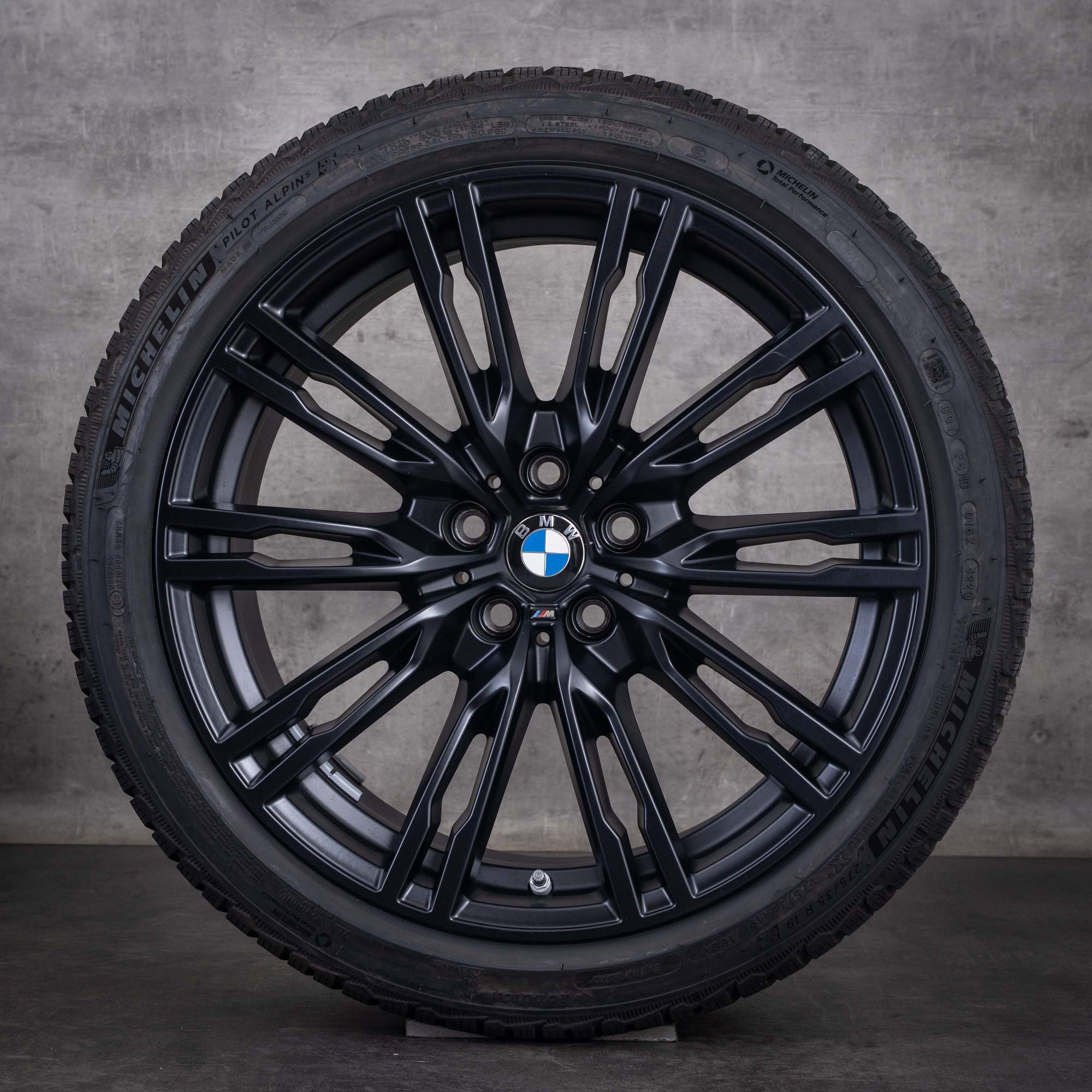 Roues hiver d'origine BMW M2 M3 M4 19 pouces G87 G80 G82 G83 style 829 M références 8093844 8093845 noir mat « jet black » - roue 4 sur 4