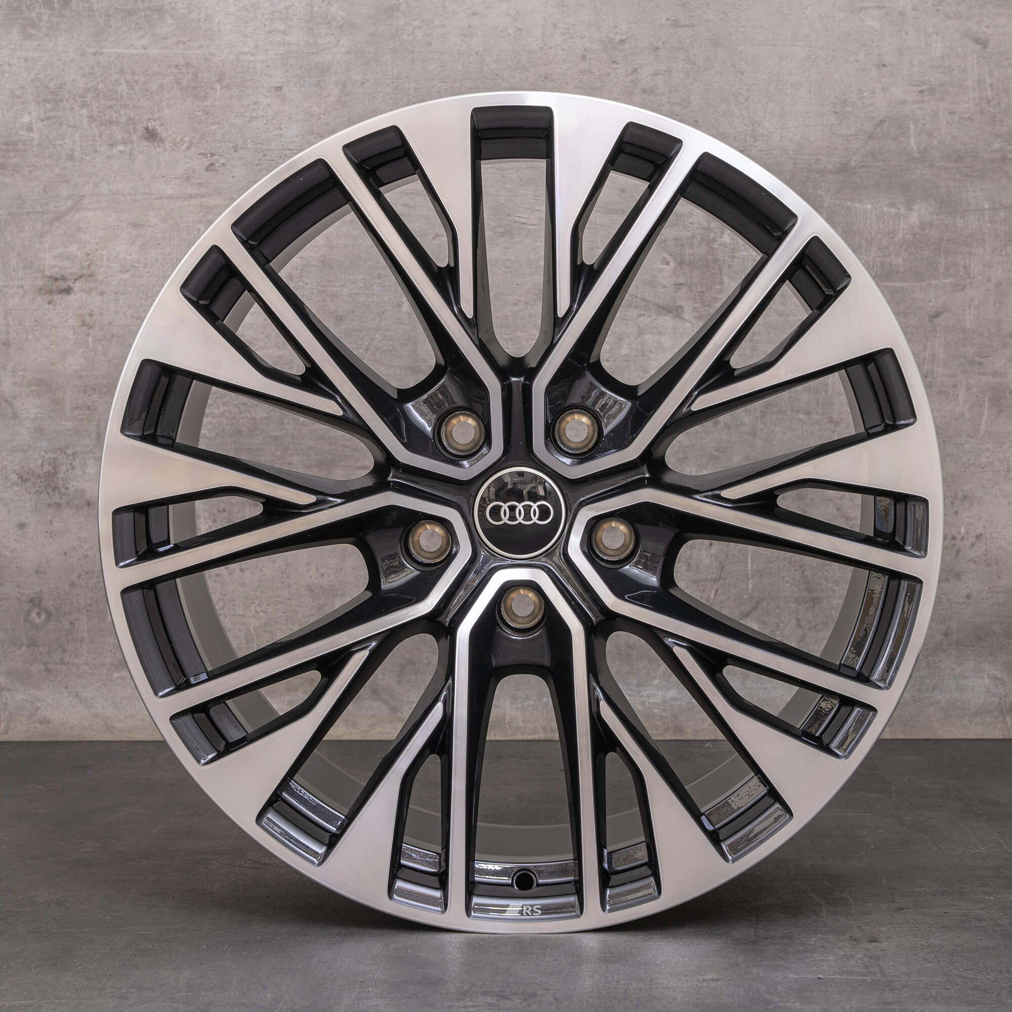 Alkuperäiset Aidot Audi e-tron GT -vanteet 20 tuuman FW 4J3601025CE 4J3601025CF titaani kiillotettu UUSI