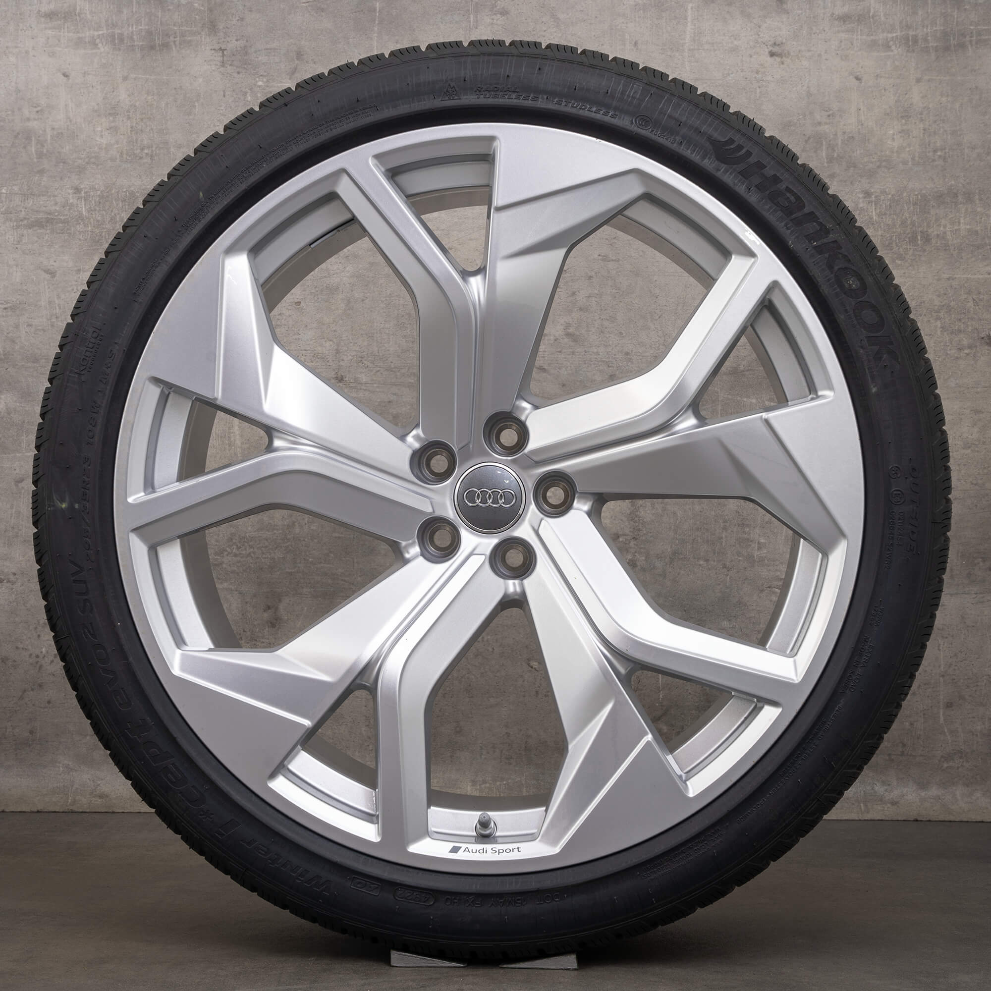 Original Audi RS Q8 4M Winterrder 23 pouces jantes pneus d'hiver 4M8601025AF NEUF