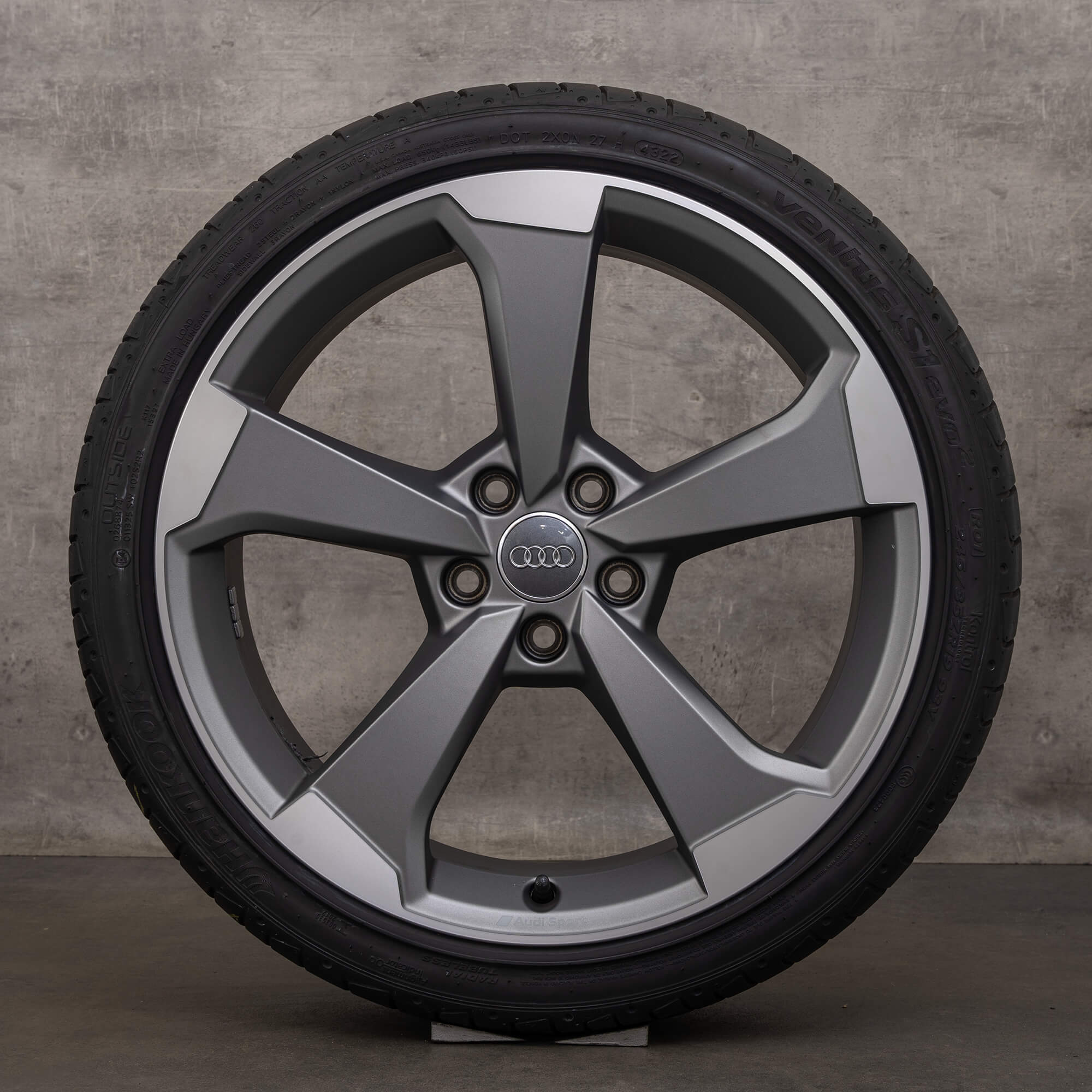 OEM Audi A4 S4 rims 19 inch B9 8W summer tires Rotor 8W0601025CG wheels