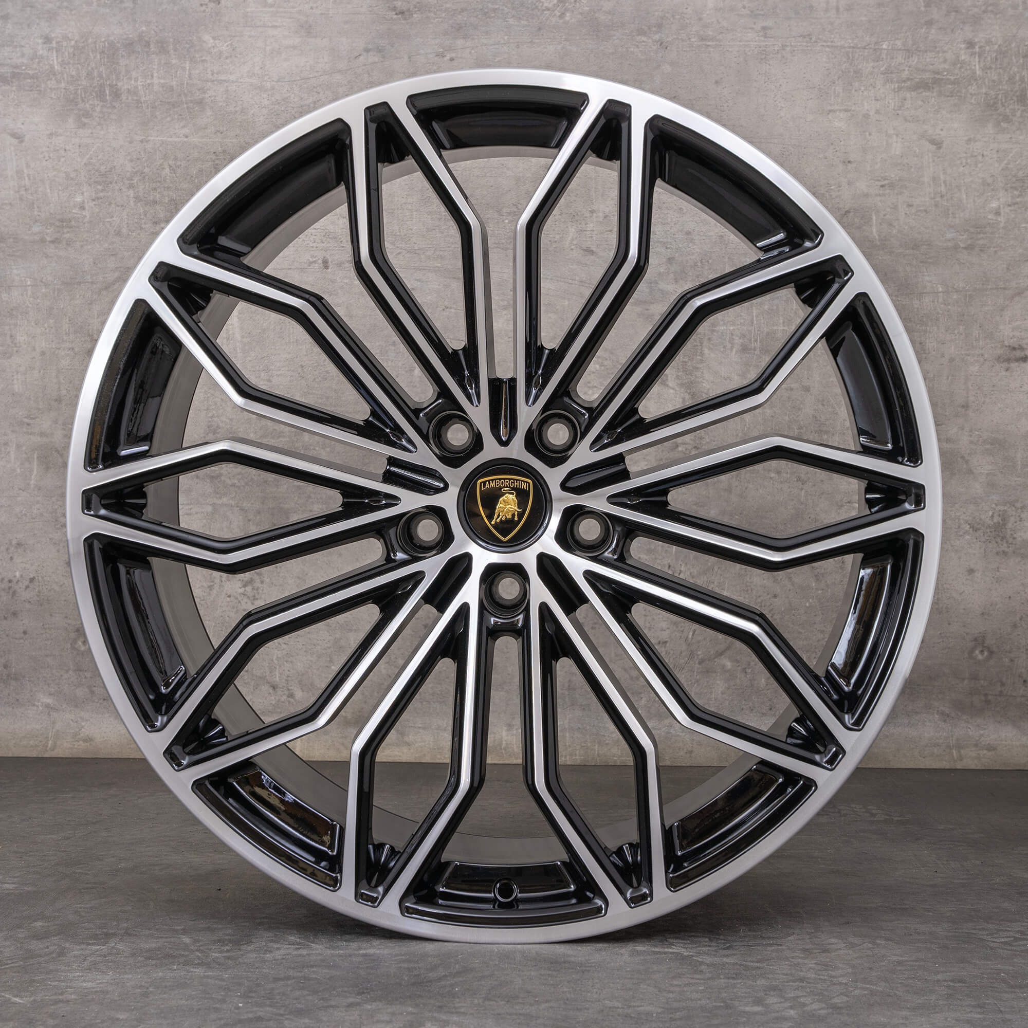 Oryginalne koła zimowe Lamborghini Urus 23 cale felgi Galanthus 4ML601025CG 4ML601025CH czarne Polerowane NOWOŚĆ