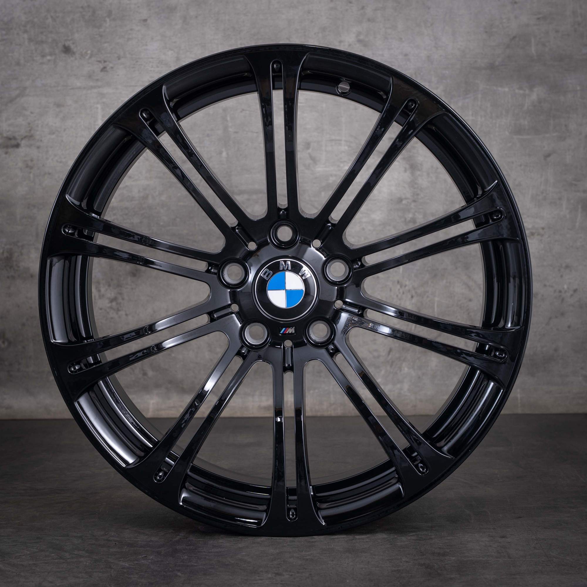 BMW 3er Felgen 19 Zoll E90 E91 E92 E93 2283555 2283556 Styling 220 M schwarz glanz - Felge 4 von 4