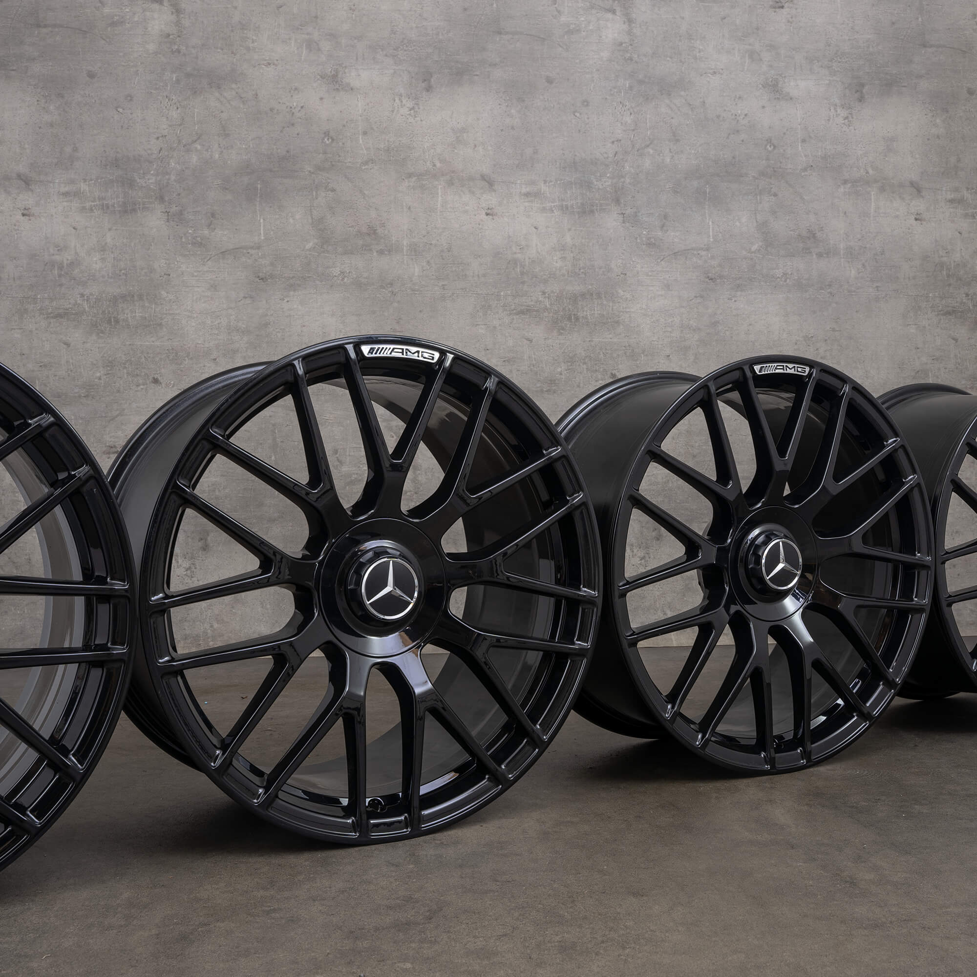 Cls63 Rims AMG Mercedes Benz CLS63 W218 19 inch rims As good as new
