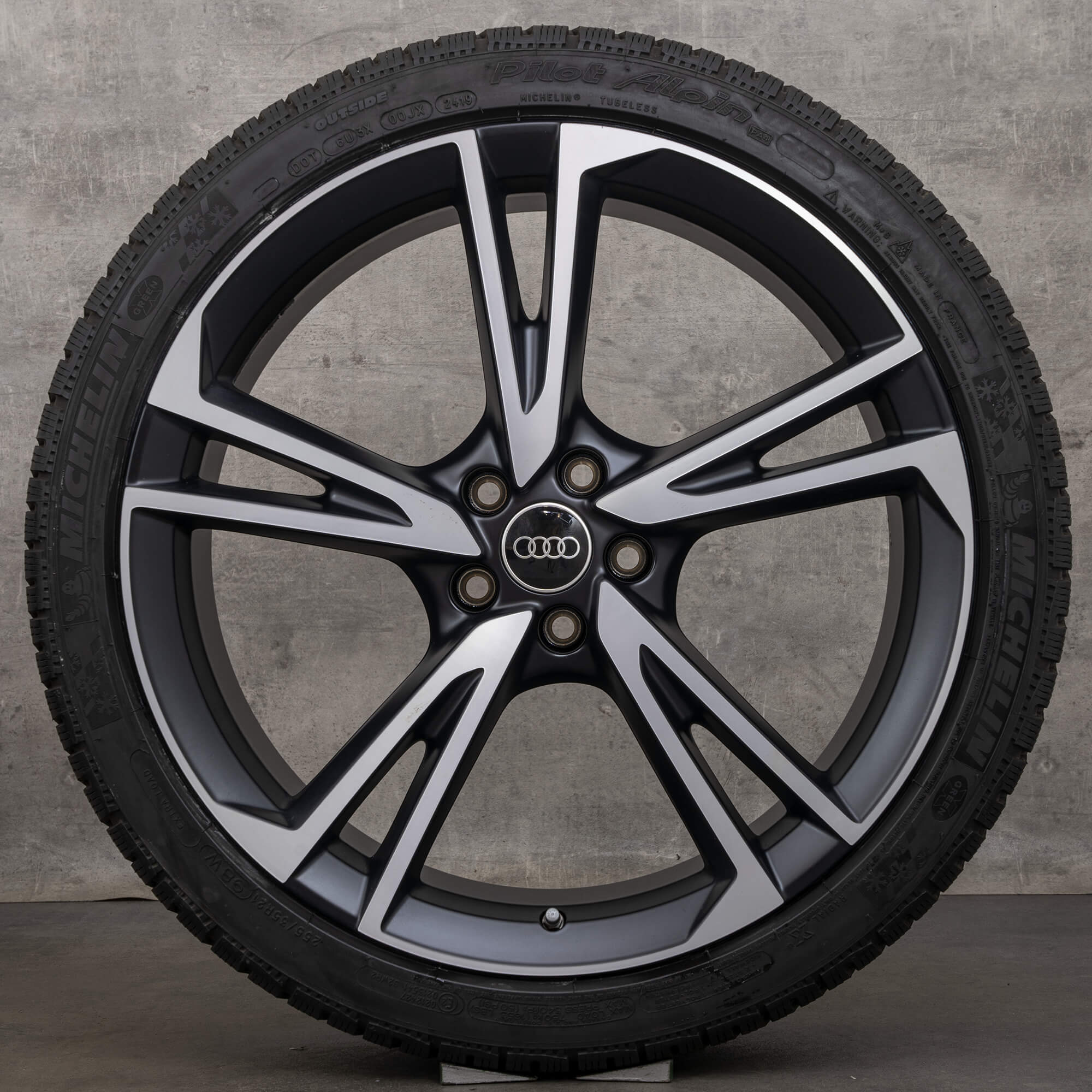 Audi A6 S6 4K C8 komplette vinterhjul vinterdekk 21-tommers felger Falx Design