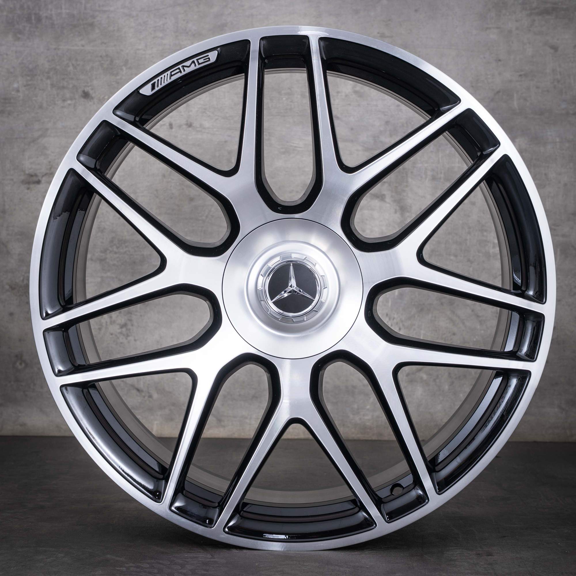 OEM Mercedes-Benz G-Class G63 AMG 22-inch rims W465 W463A A4634012000, Black, diamond cut, NEW