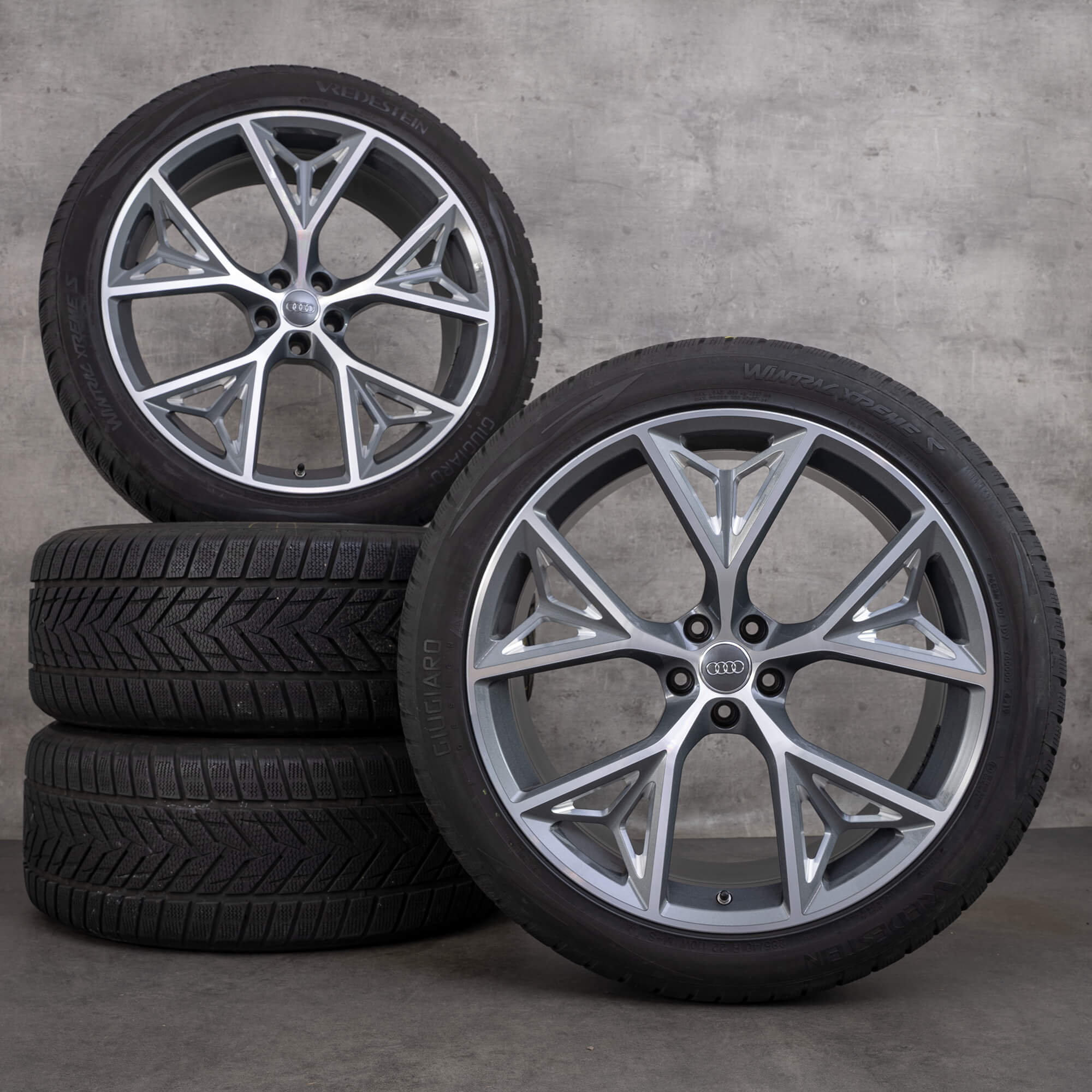 OEM Audi Q8 SQ8 winter wheels 22inch 4M8 rims 4M8601025AB Anthracite diamond cut