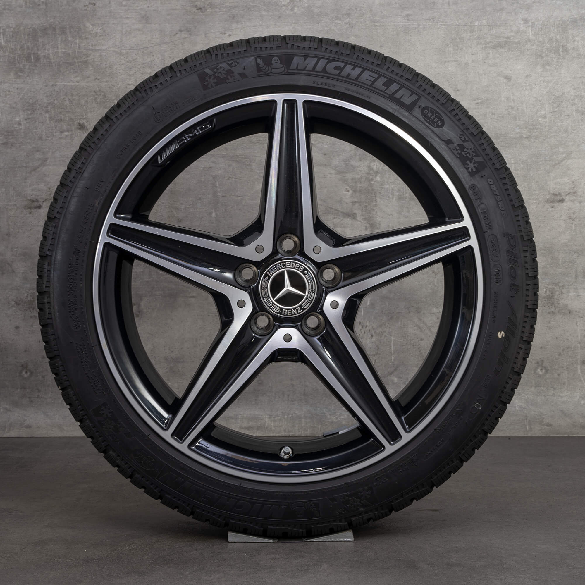 18 tommer Mercedes Benz fælge C43 AMG C450 Sport W205 komplette vinterhjul
