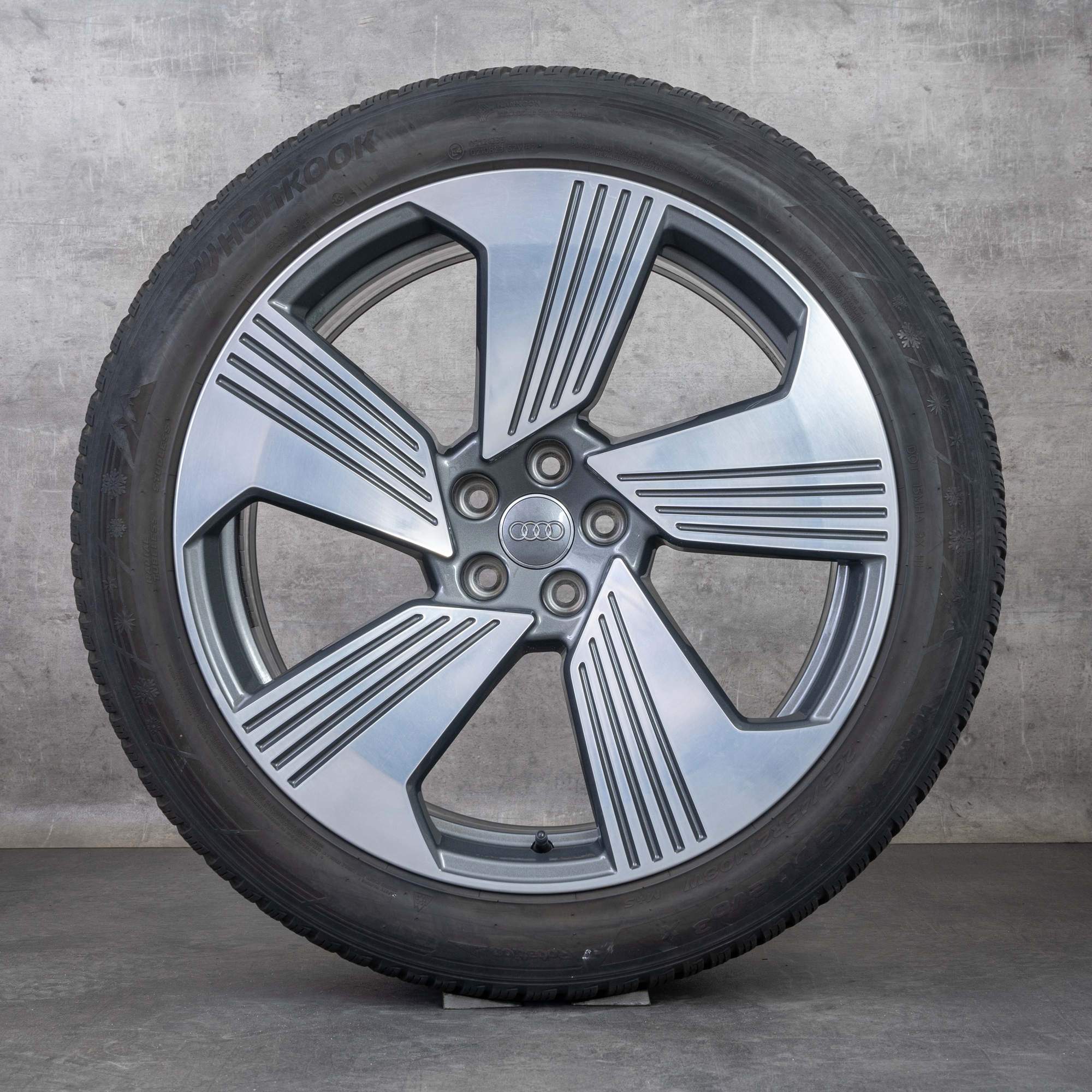 Jantes originais Audi Q8 e-tron GE de 21 polegadas jantes verão 4KE601025F Turbines titanium polido