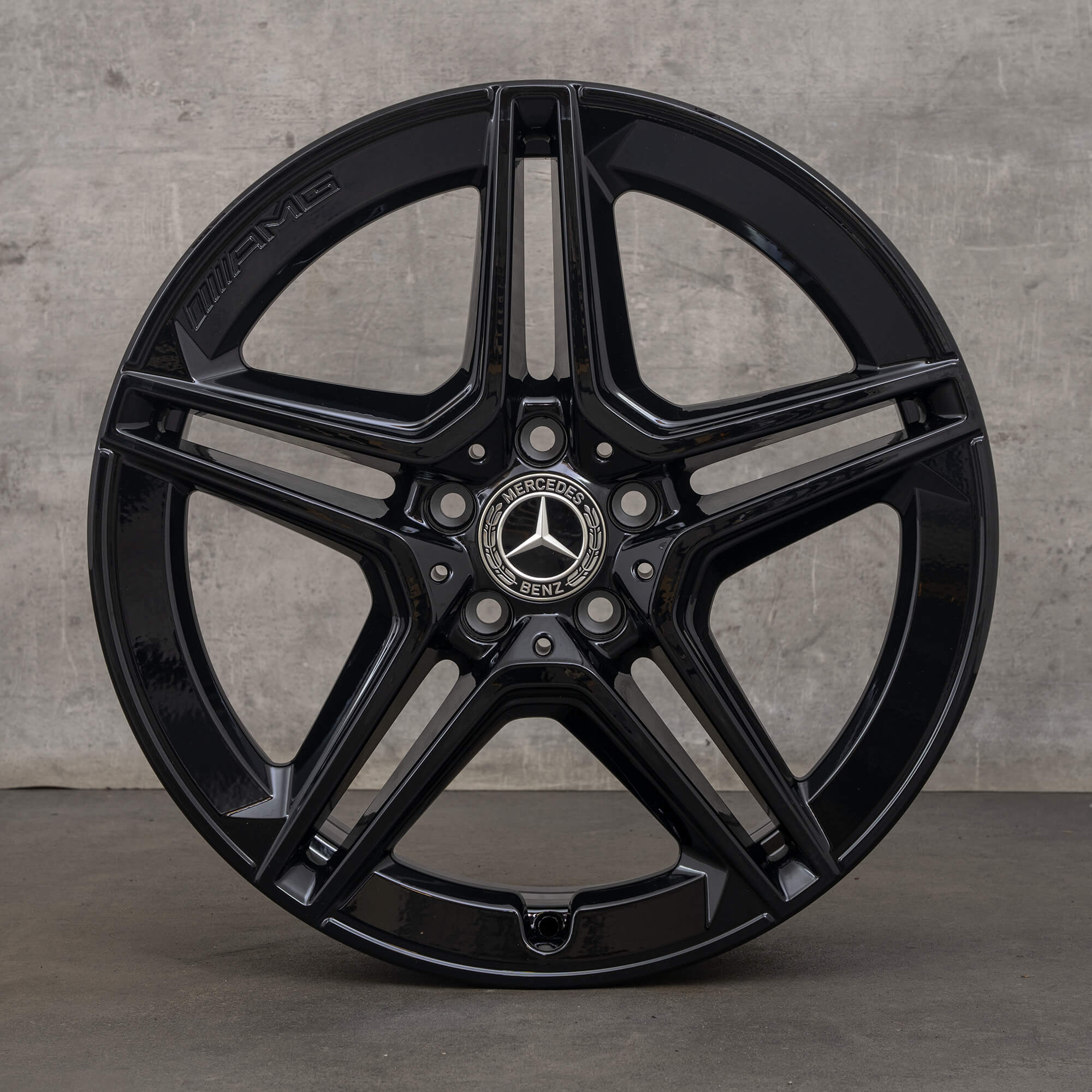 AMG Mercedes Benz GLA H247 GLB X247 19 tuuman vanteet A2474011500