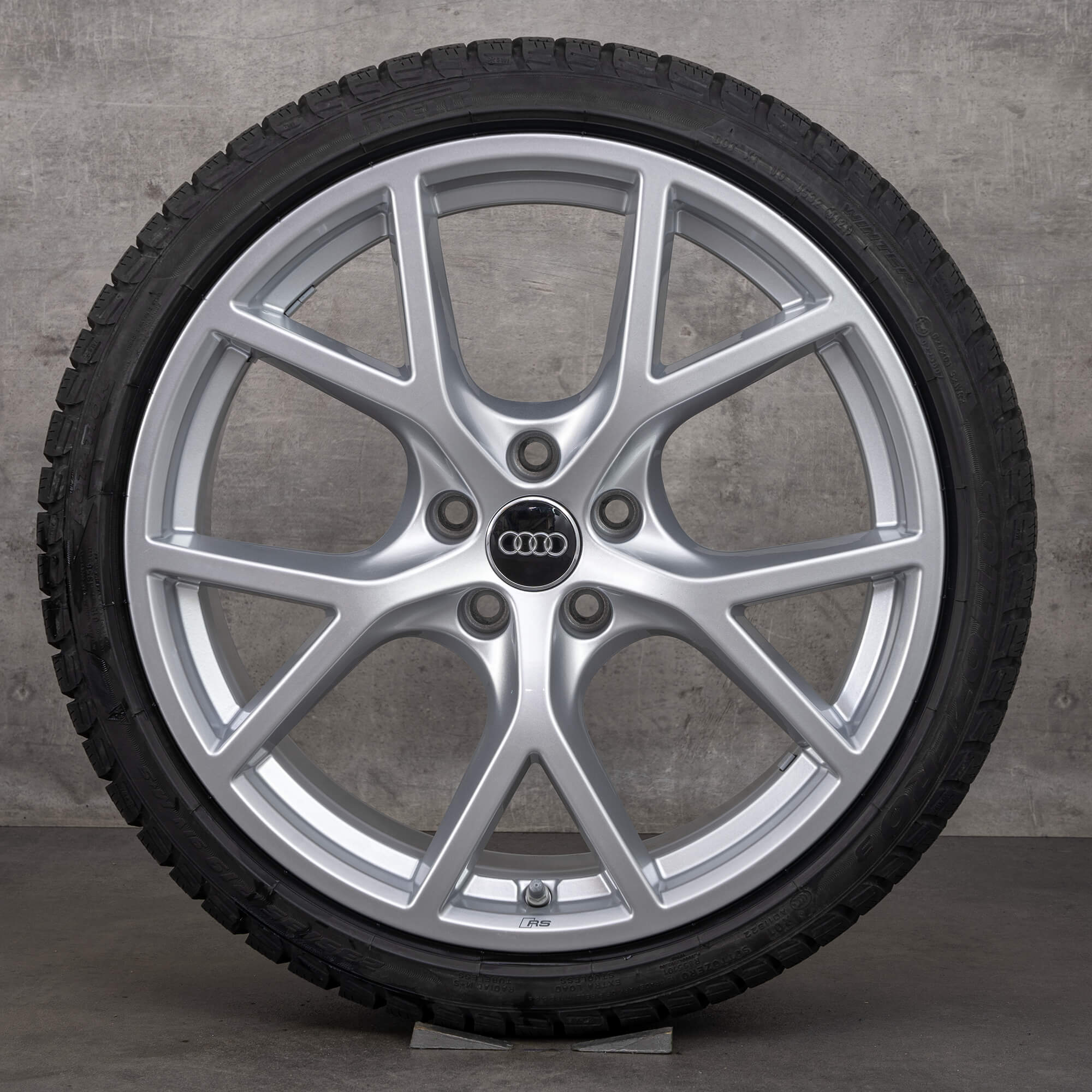 Cerchi Audi 19 pollici RS3 8Y pneumatici invernali ruote 8Y0601025BT 8Y0601025BQ