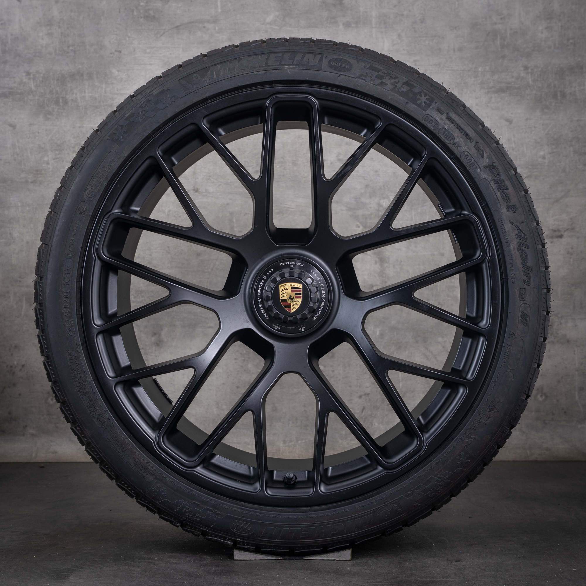 Original Porsche 991 Winterräder 20 Zoll Turbo S GTS Felgen 99136216134 99136216635 schwarz matt