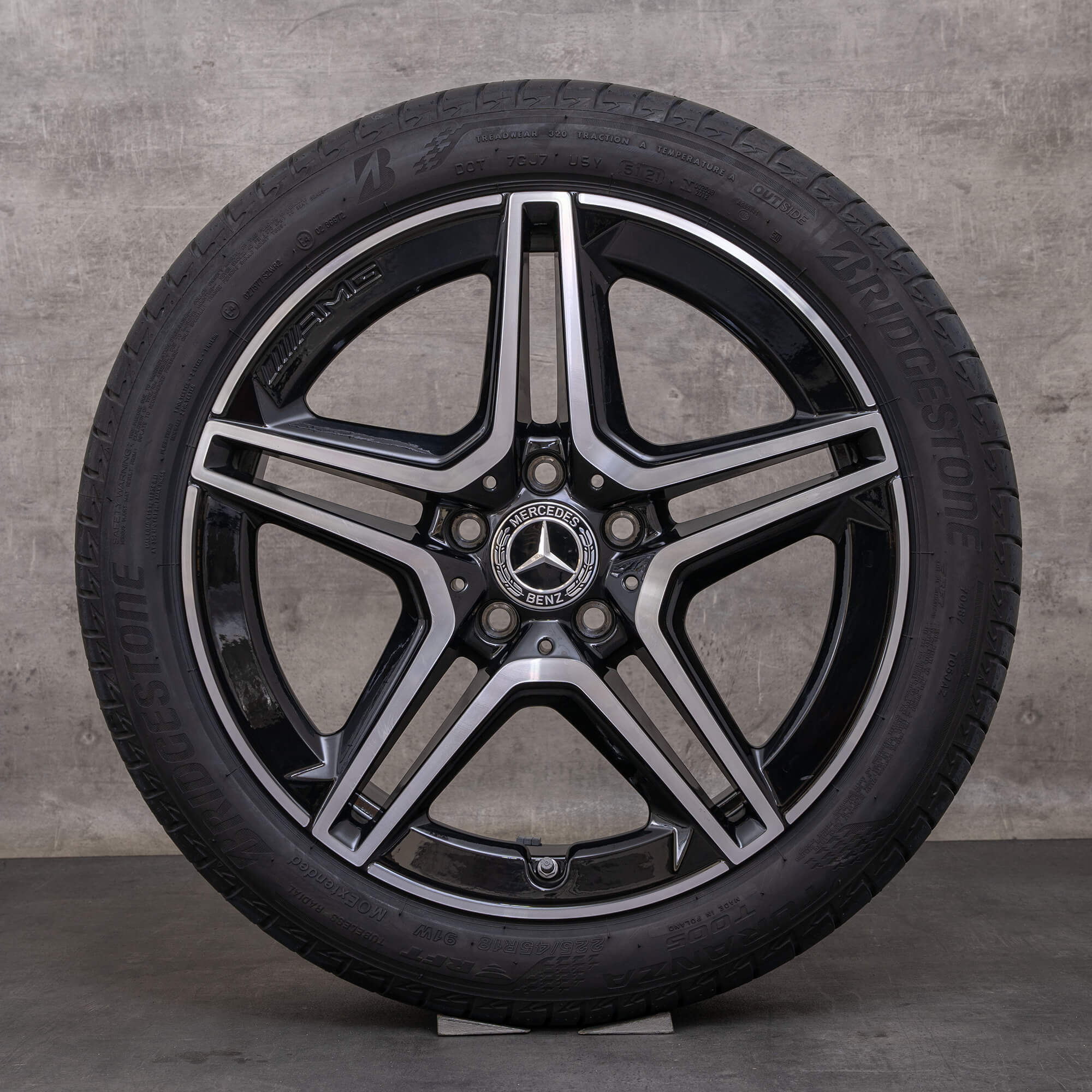 Genuine AMG Mercedes Benz A B Class CLA cerchi 18 pollici W177 V177 W247 X118 C118 ruote estive A1774011500 nero lucido girato