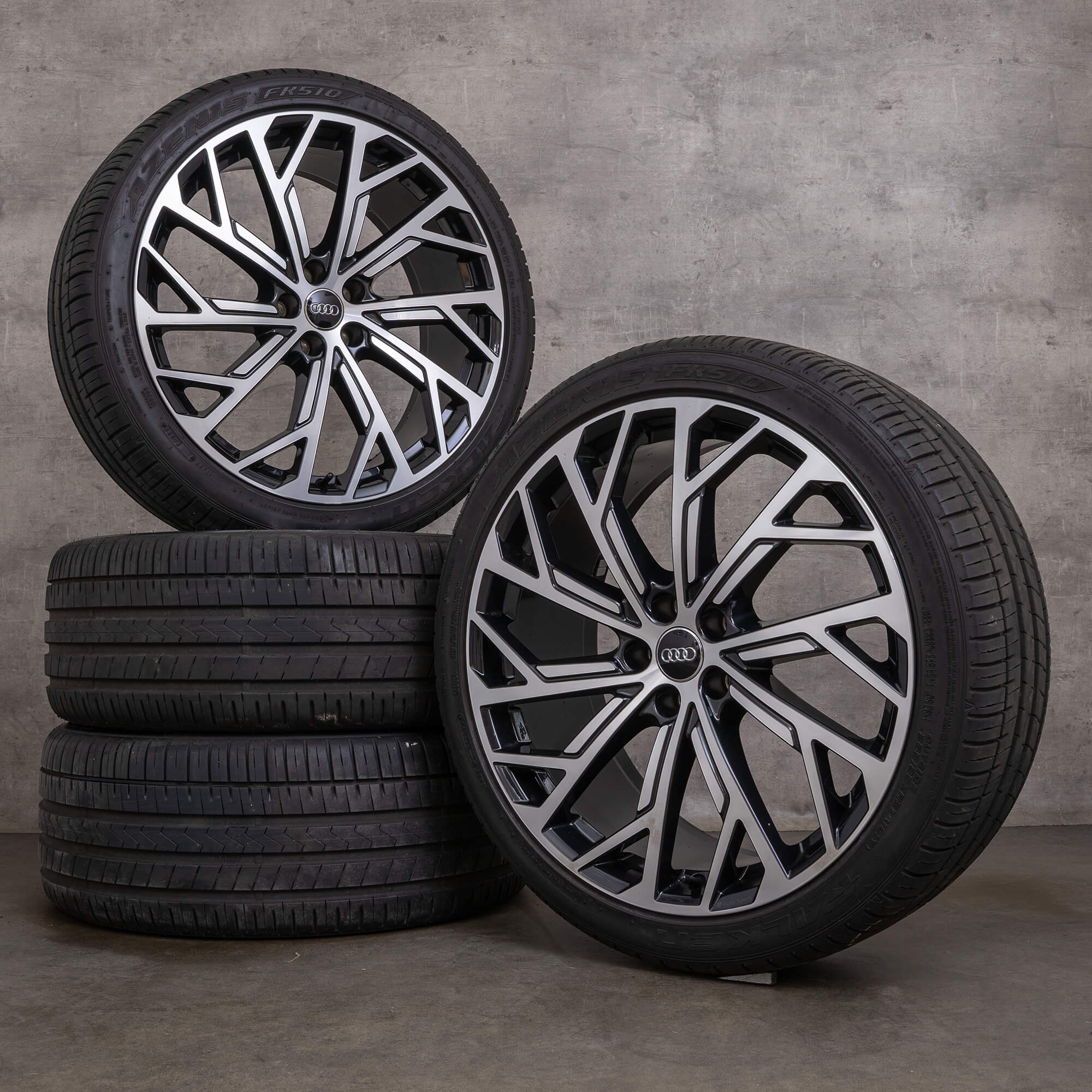 Originale Audi A8 S8 felger 21-tommers 4N D5 sommerhjul 4N0601025AF svart blank dreide