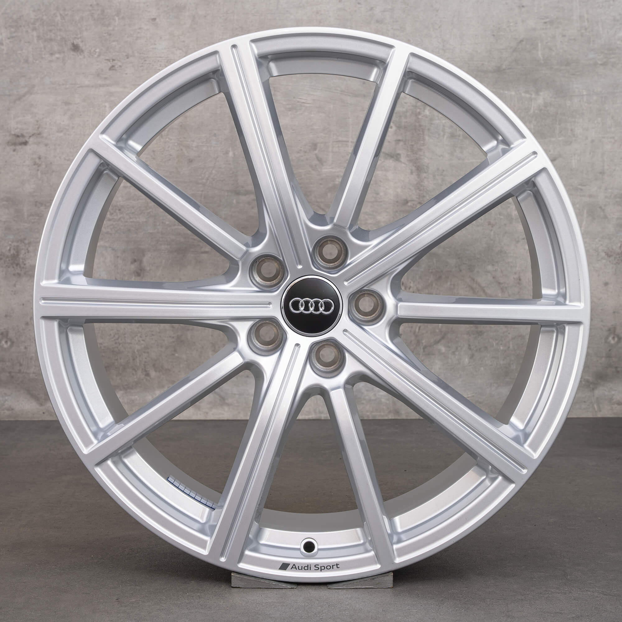 Audi 20 inch rims S line Q3 RSQ3 F3 aluminum 83A601025S 8.5 x ET 38 NEW