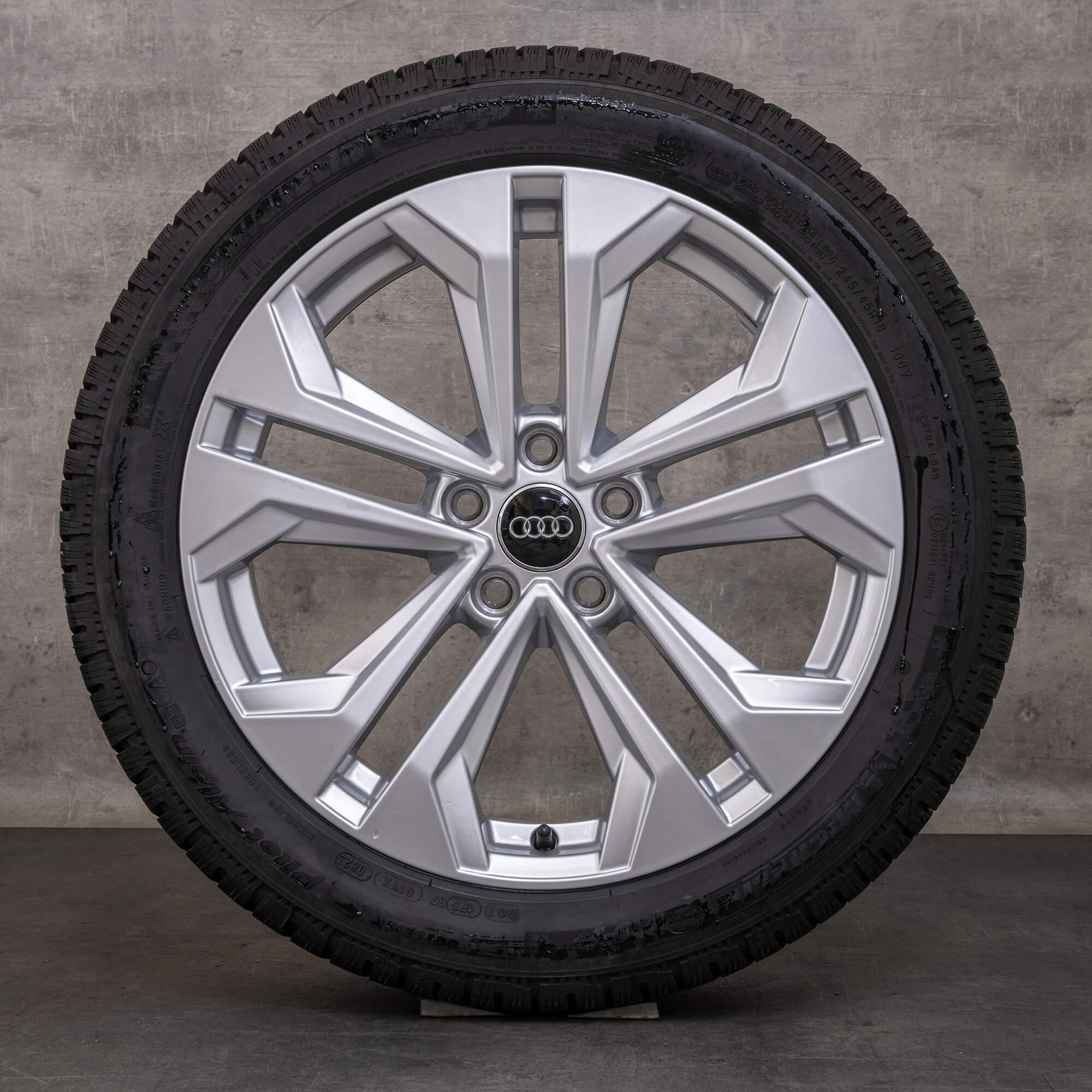 Jantes e pneus inverno originais Audi A4 18 polegadas B9 8W Allroad jantes 8W9601025L prata brilhante