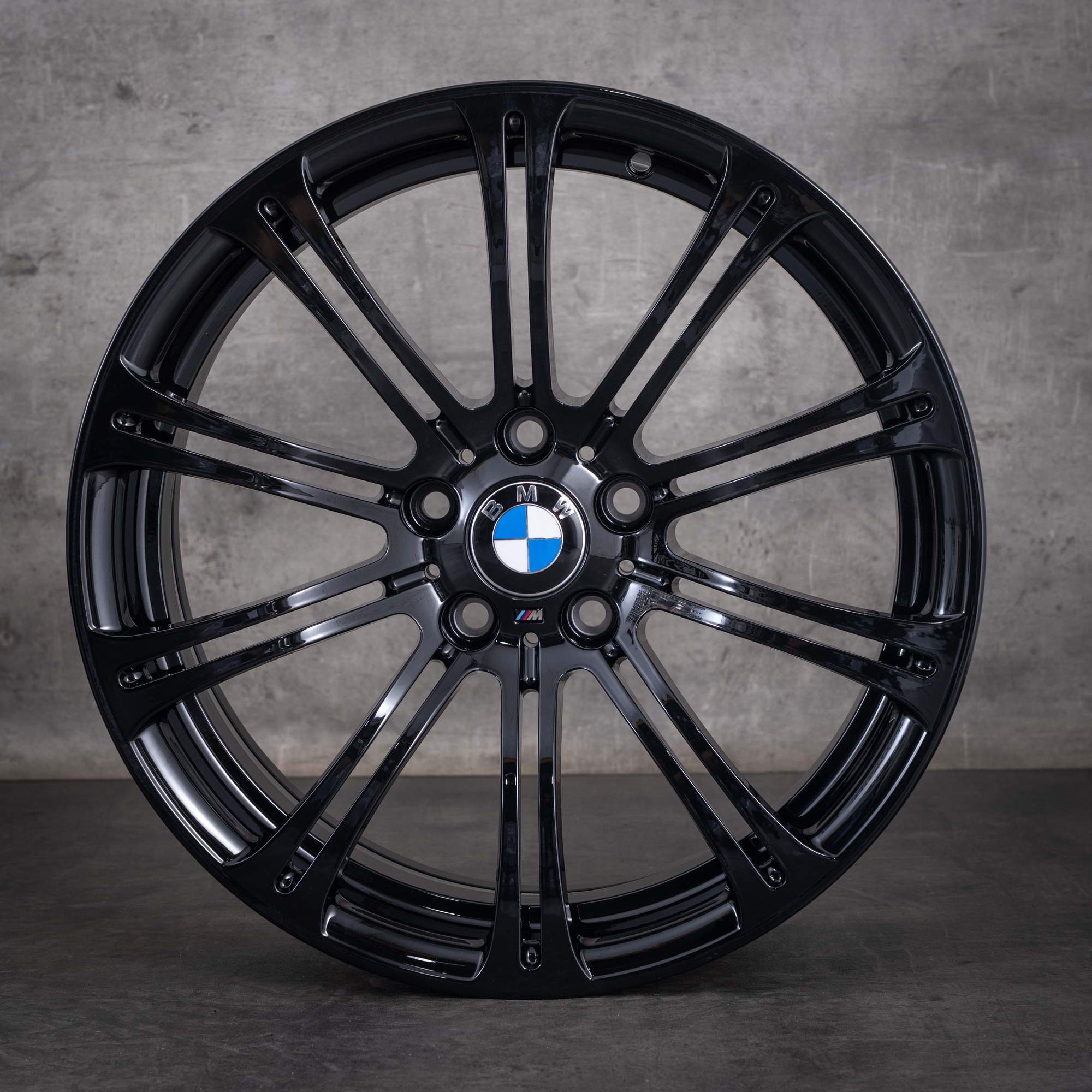 BMW 3er Felgen 19 Zoll E90 E91 E92 E93 2283555 2283556 Styling 220 M schwarz glanz - Felge 2 von 4