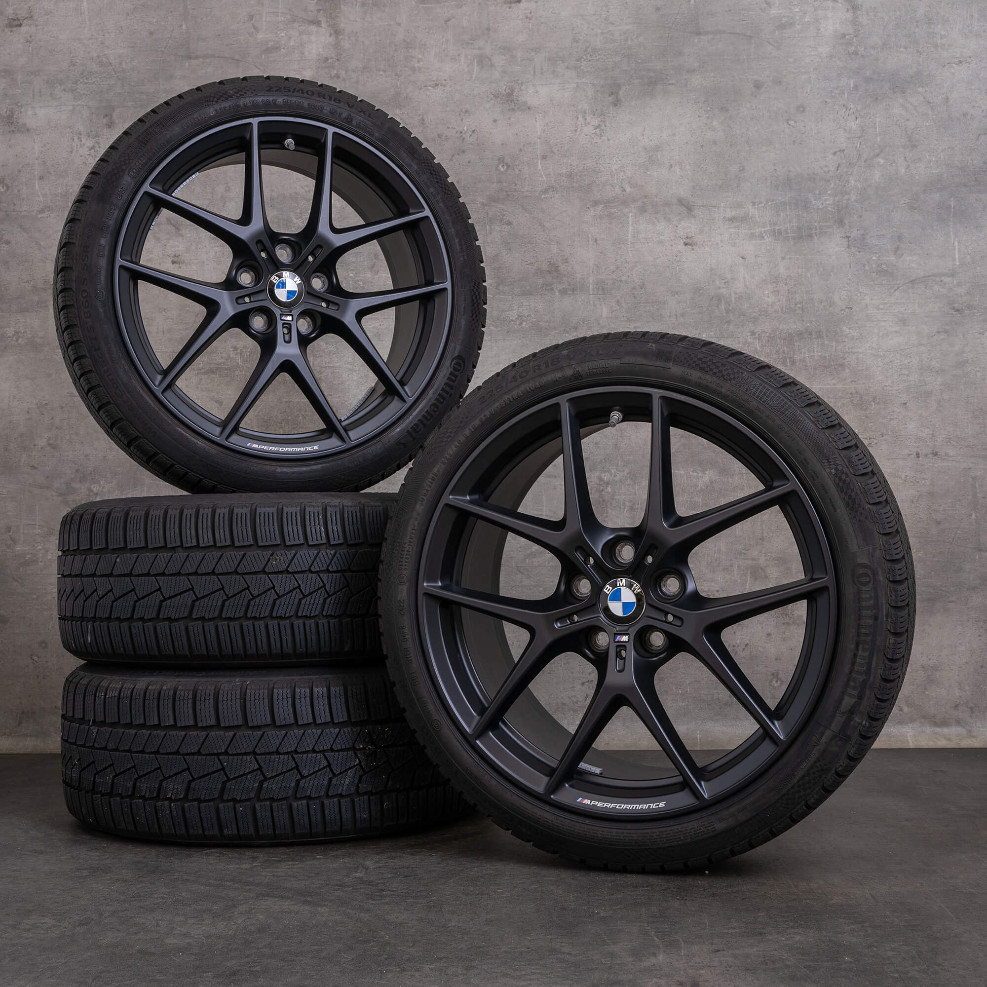 Original BMW Série 1 2 jantes e pneus inverno 18 polegadas F40 F44 Gran Coupé Styling 554 M 8092353 preto mate