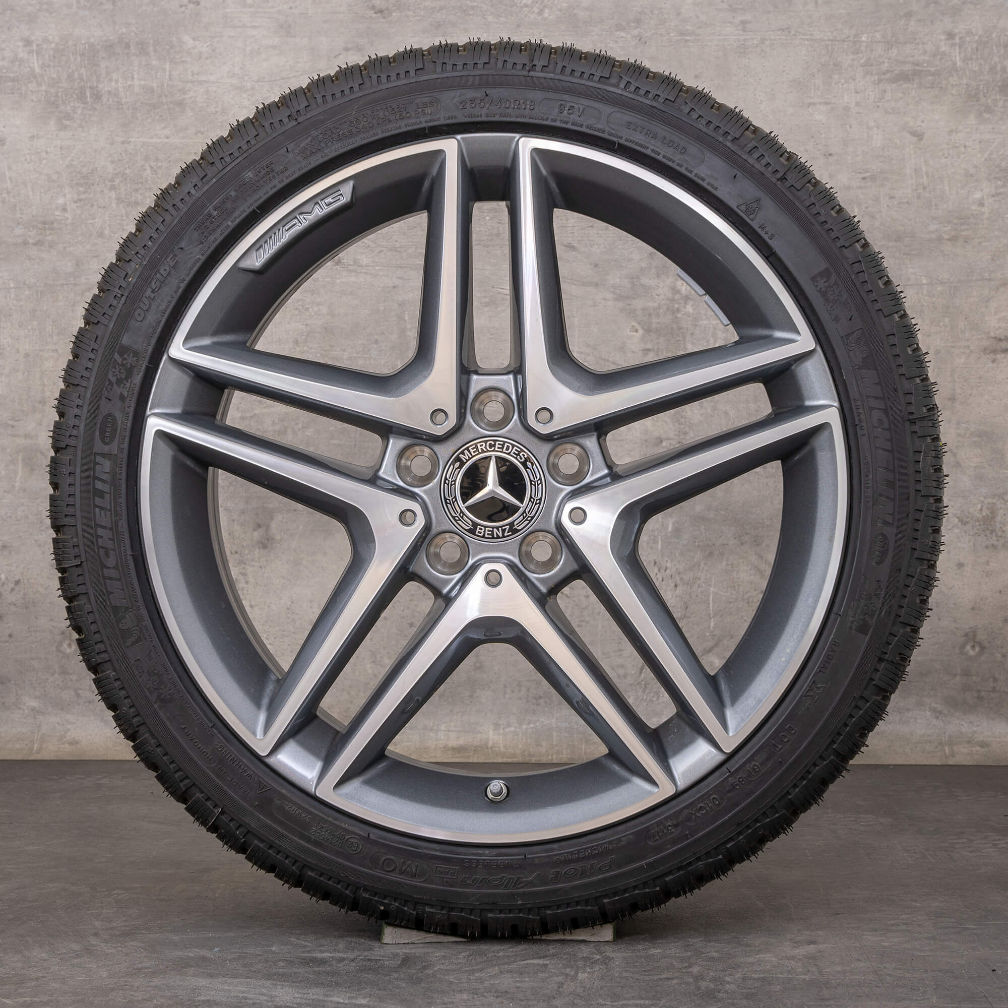 Alkuperäiset Mercedes Benz A-sarjan CLA AMG A45 talvirenkaat 18 tuuman W176 W117 vanteet A1764010000 himalajanharmaa kiillotettu