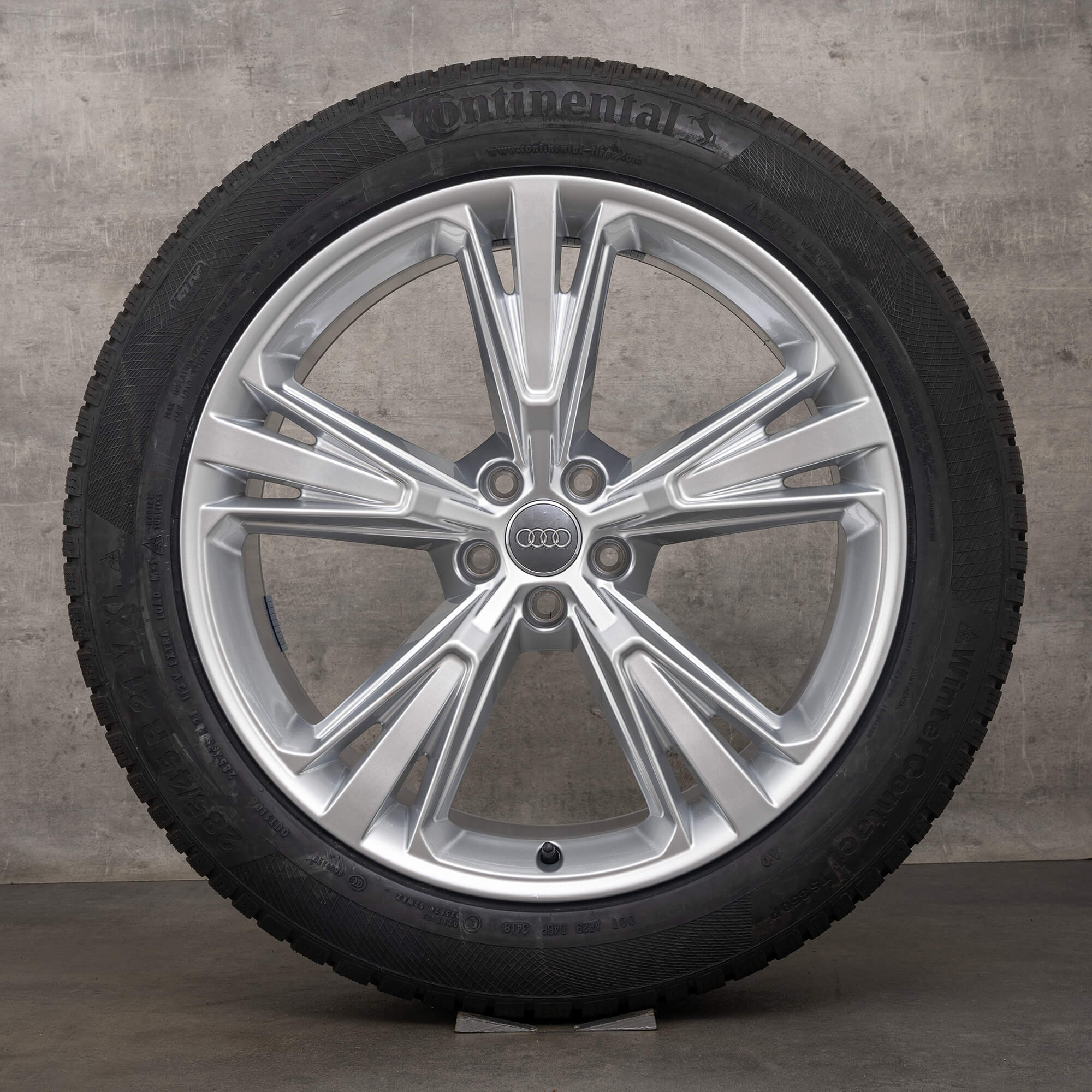 Audi Q8 SQ8 vinter komplette hjul vinterdæk 21 tommer fælge 4M8601025H