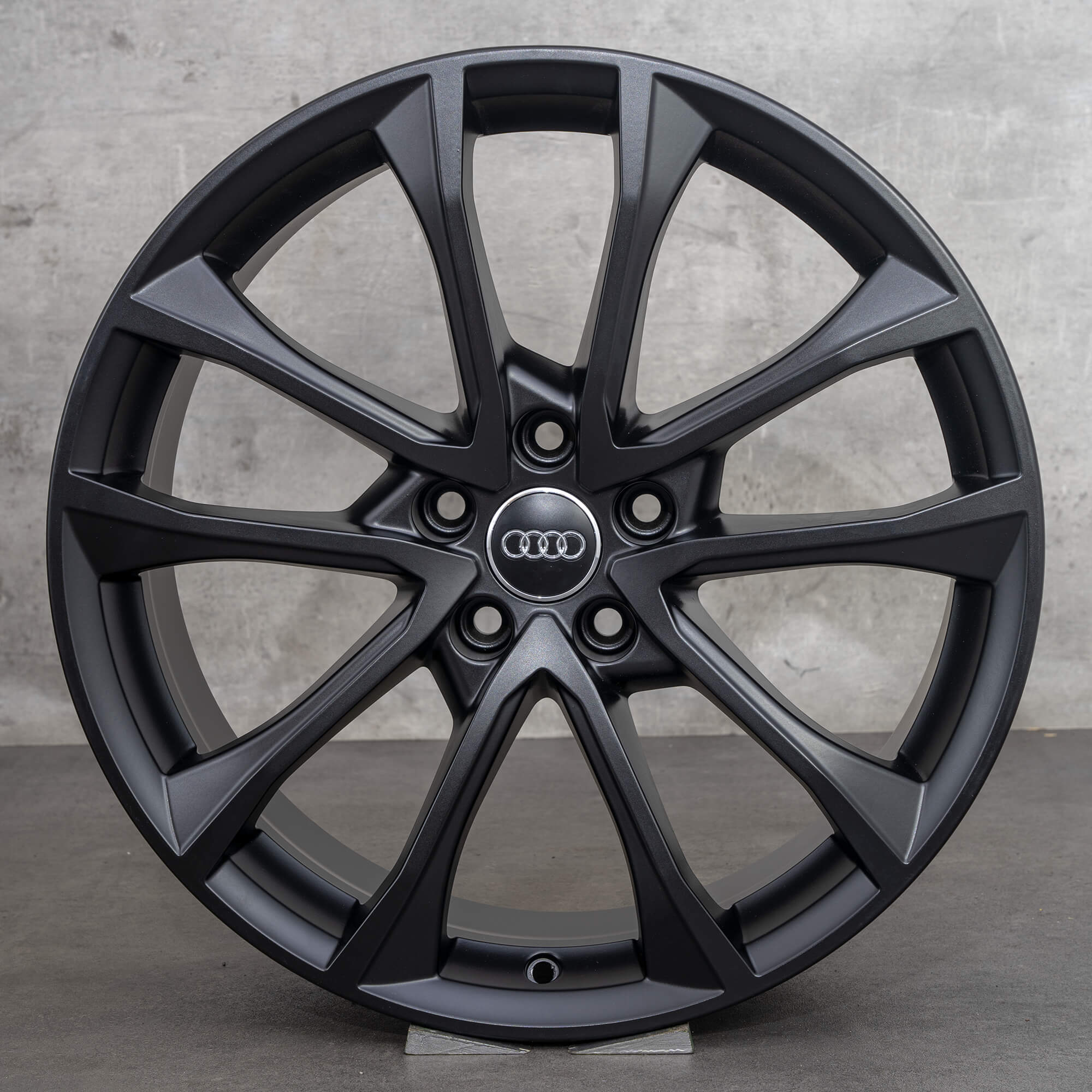 Llantas Audi A4 S4 originales de 19 pulgadas B9 8W 8W0601025BF negro satinado