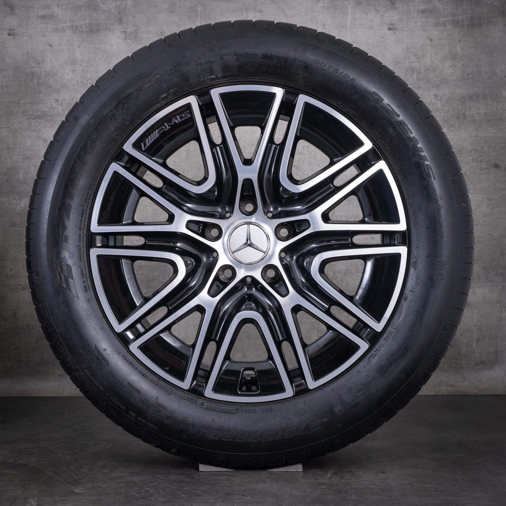 Alkuperäiset Mercedes-Benz G-sarjan 20 tuuman vanteet W465 kesärenkaat A4654012300 diamond cut mustat