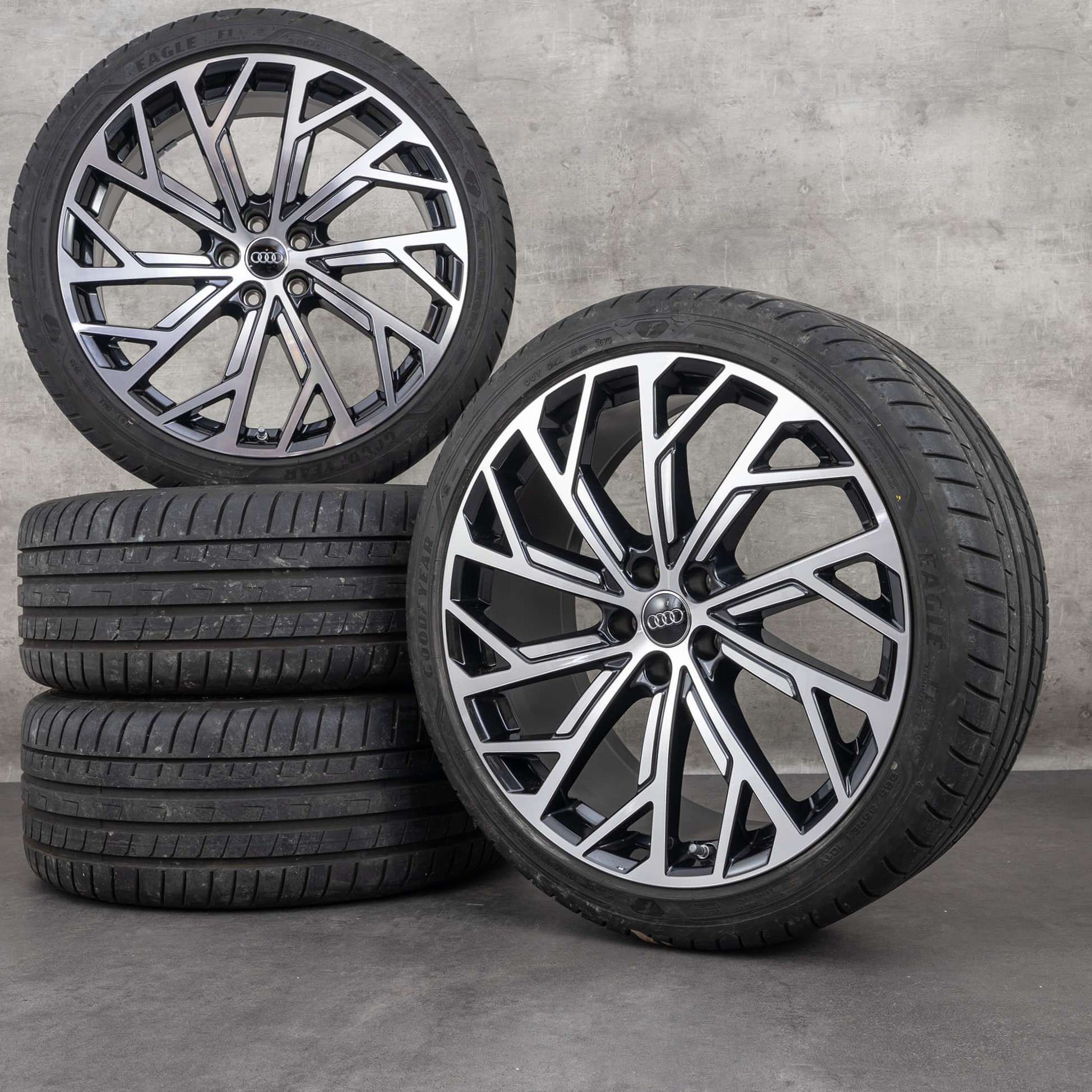 Originální disky Audi A8 S8 21palcová letni alu kola 4N D5 4N0601025AF černá lesklá soustružená