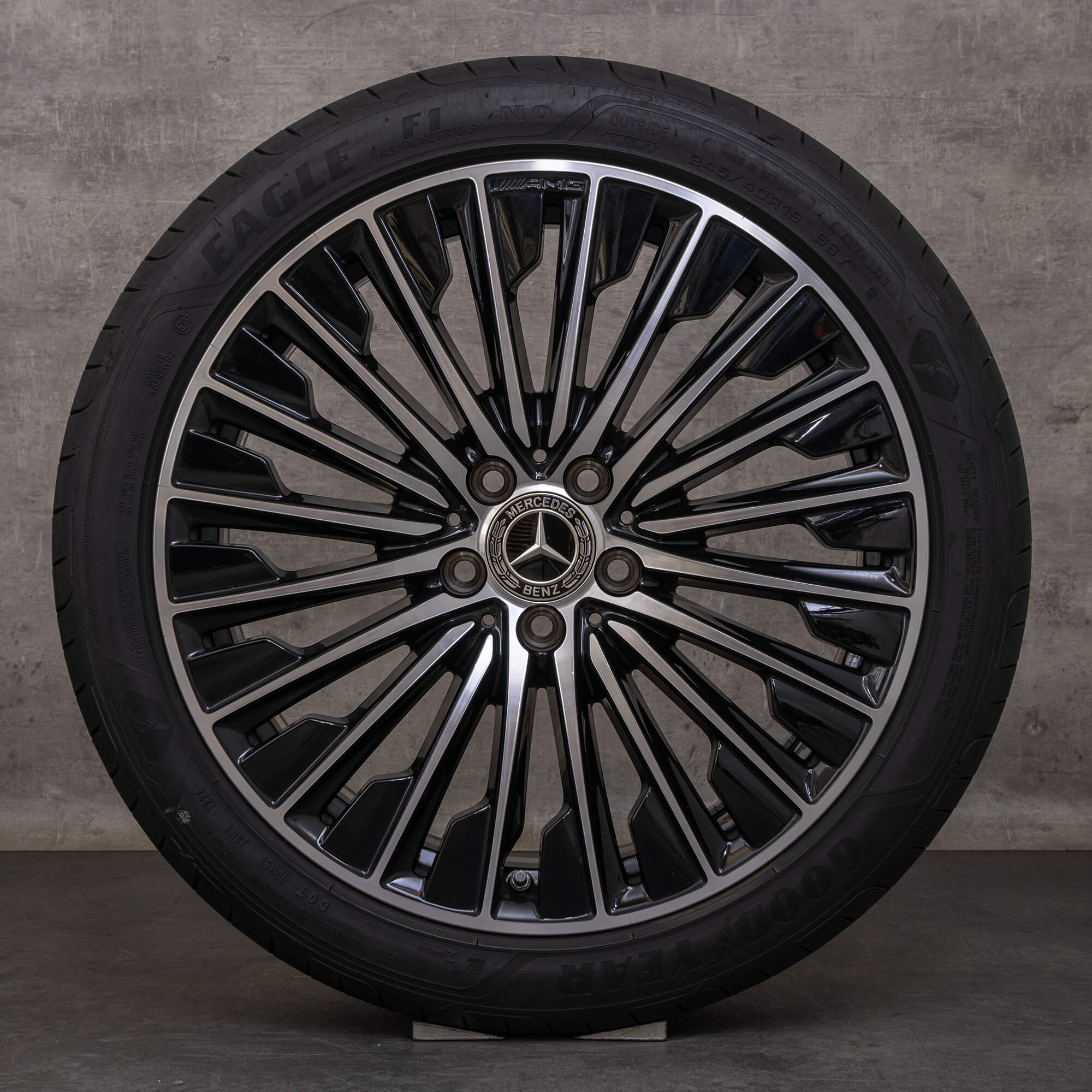 Originale Mercedes Benz CLE AMG felger 19 tommers C236 A236 sommerhjul A2364011900 A2364012000 svart blank dreid