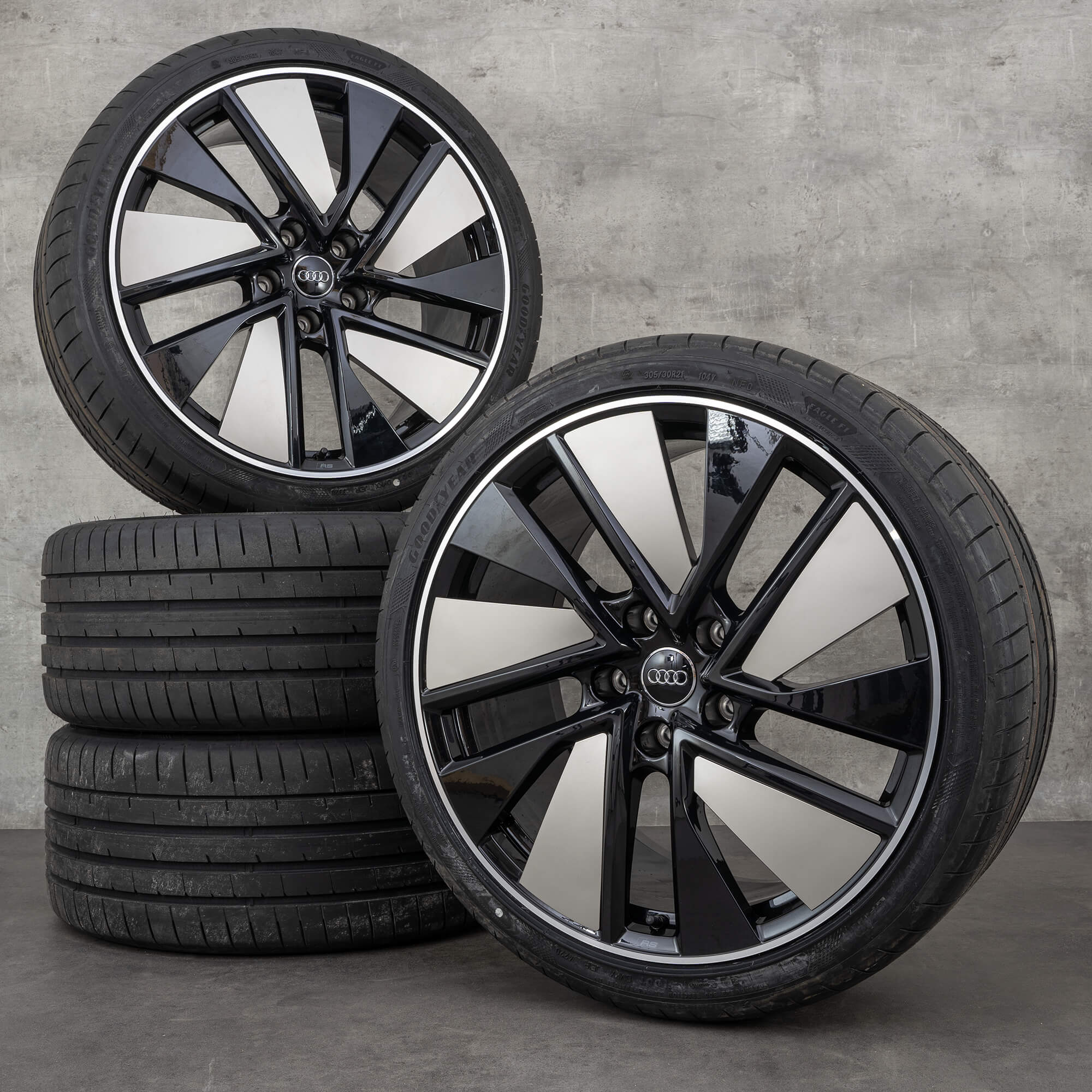 Cerchi Audi 21 pollici e-tron GT RS ruote estive pneumatici estivi 4J3601025J