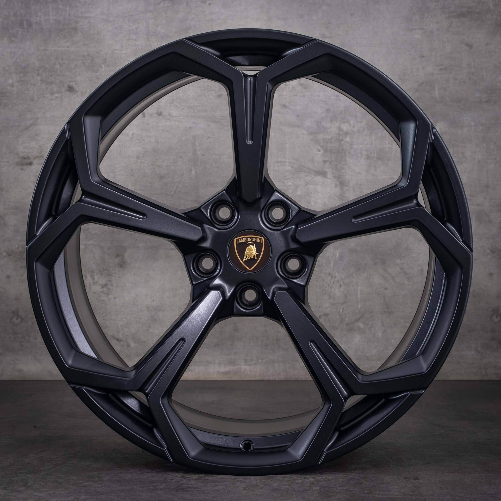 Alkuperäiset Lamborghini Urus -vanteet 22 tuumaa 4ML601025P 4ML0601025Q mattamusta