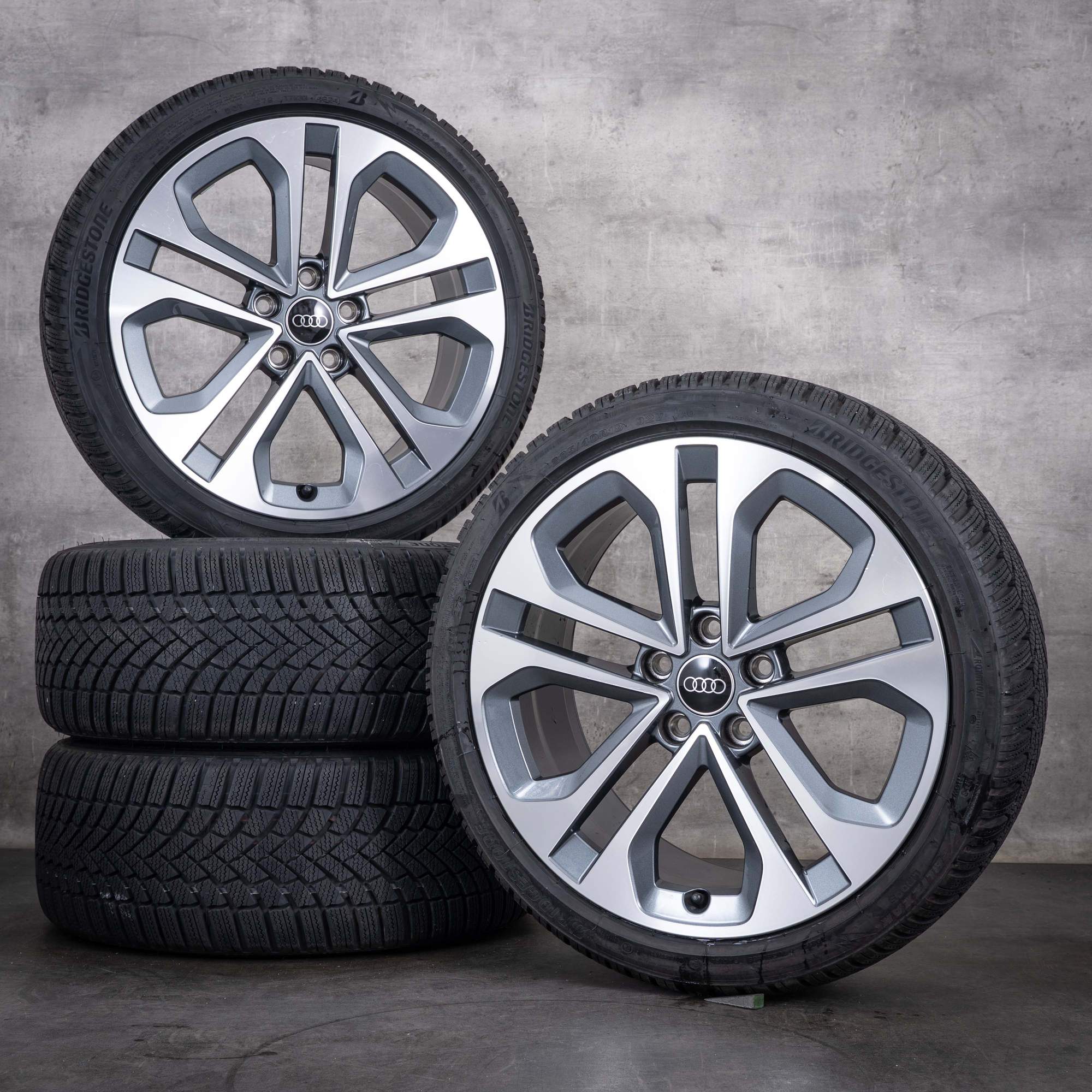 Original Audi A3 S3 Winterräder 18 Zoll 8Y Felgen 8Y0601025CE anthrazit glanzgedreht