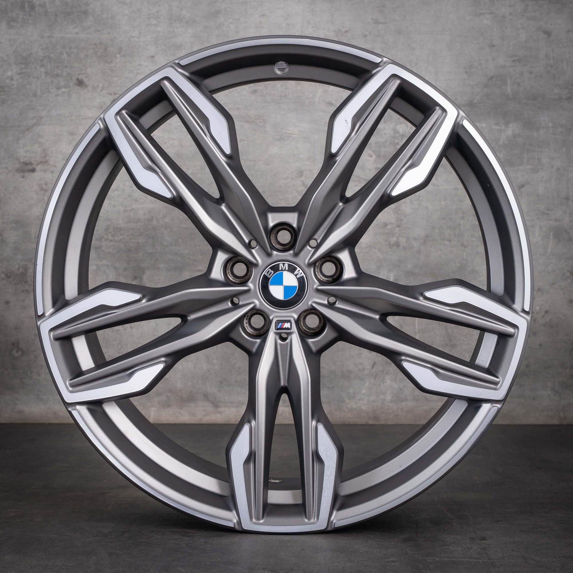 Orijinal BMW X3 X4 Jantlar 21 inç G01 G02 8053455 8053456 Çift kollu 718 M seryum grisi elmas kesim mat parlak işlenmiş