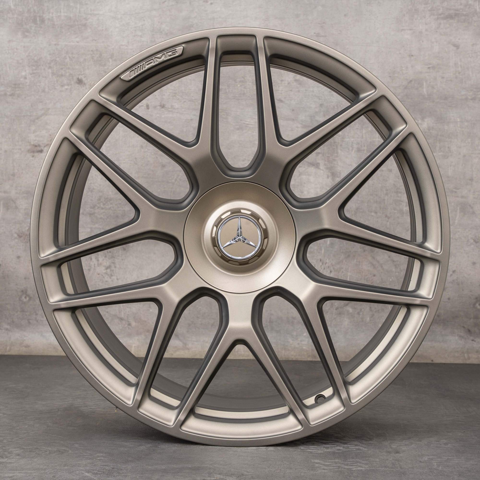 OEM Mercedes Benz G-Class G63 AMG Rims 22 inch W465 W463A Summer wheels A4634012000 Stronger than time techgold