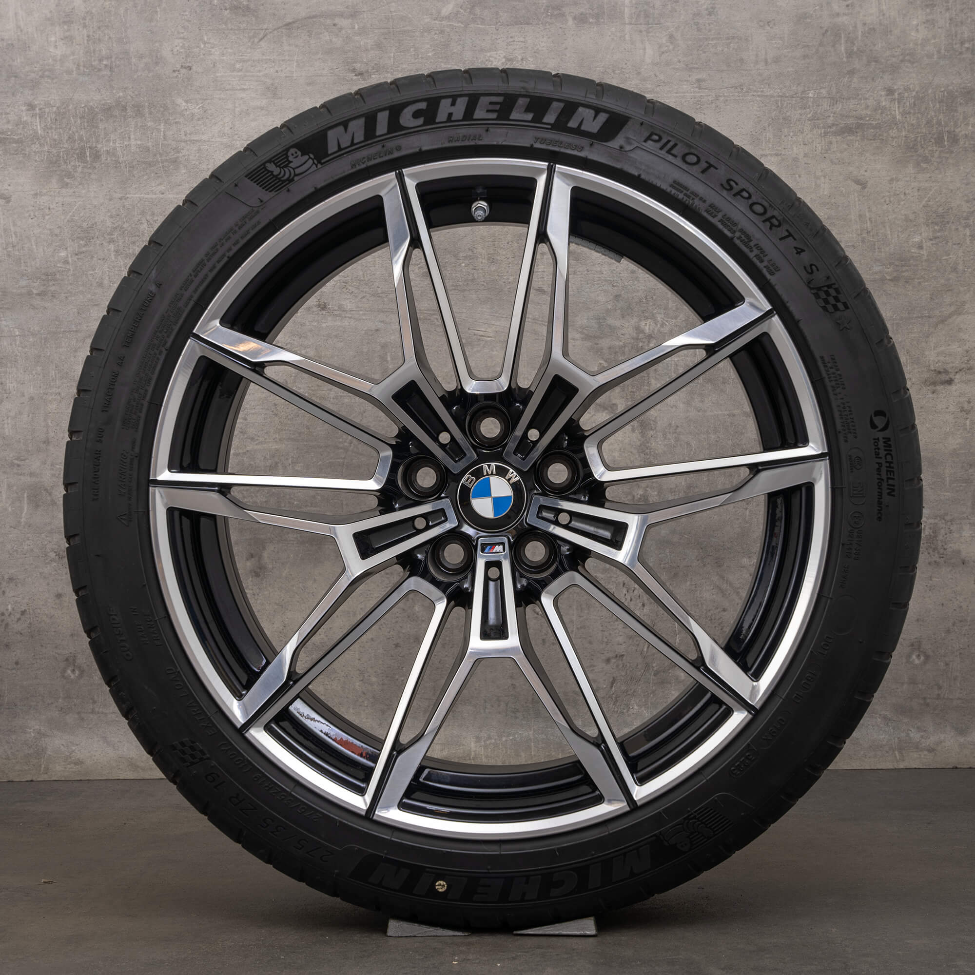 BMW M3 G80 M4 G82 G83 Sommerräder 19 20 Zoll Felgen 825 M Sommerreifen