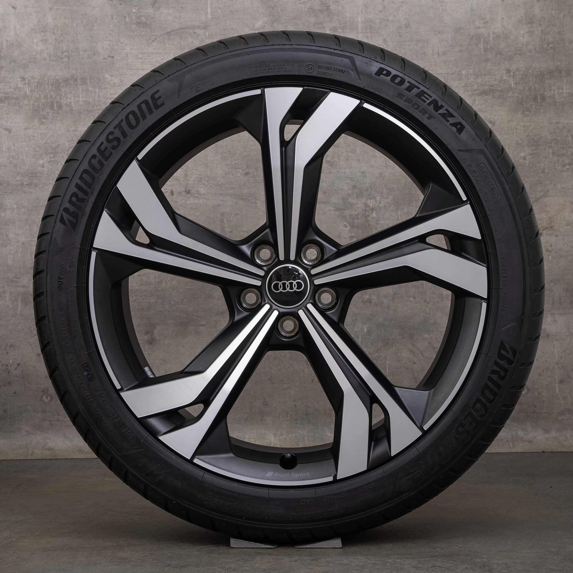 Audi Q3 RS Q3 SQ3 F3 20 Zoll Felgen Sommerräder Rotor 83A601025AC NEU