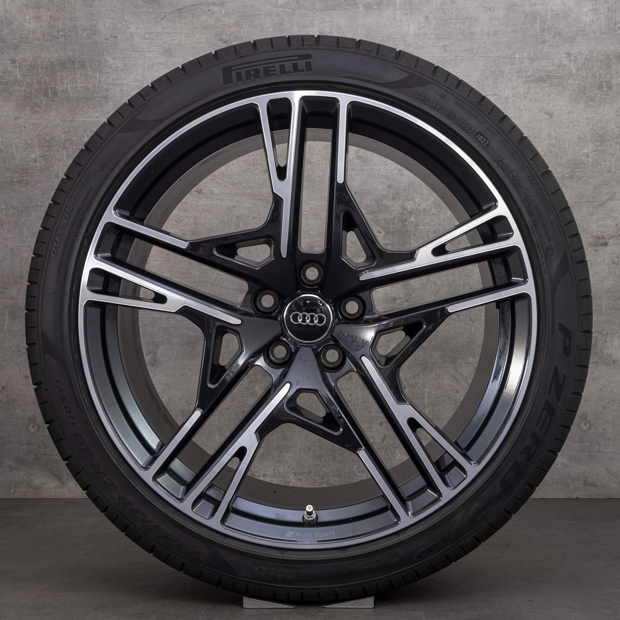 Audi R8 Spyder 4S 20 inch summer wheels tires rims