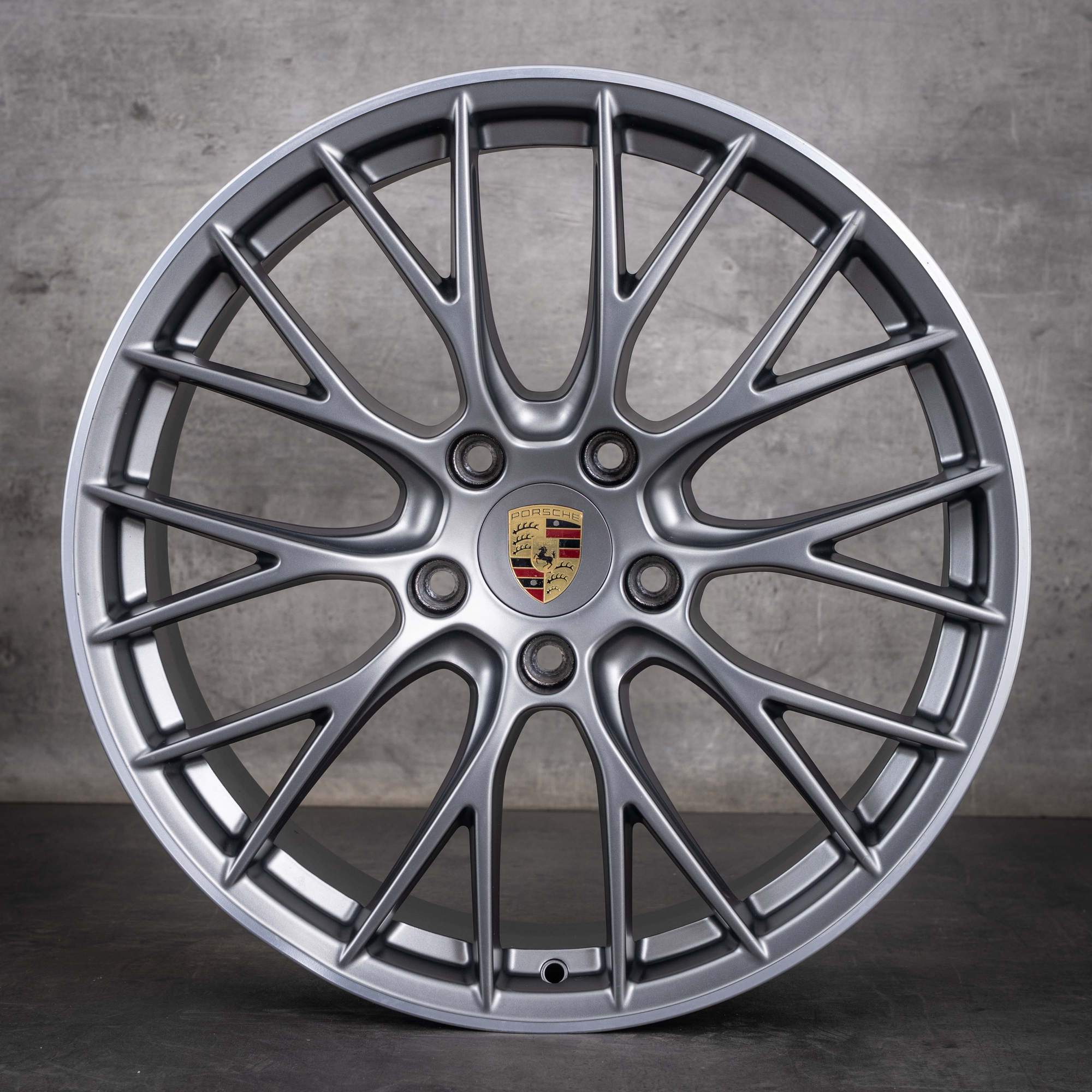 Oryginalne felgi Porsche 911 20 cali 991 II Carrera 4 i 4S 99136271200 99136276005 platynowo-srebrne matowe, Polerowane