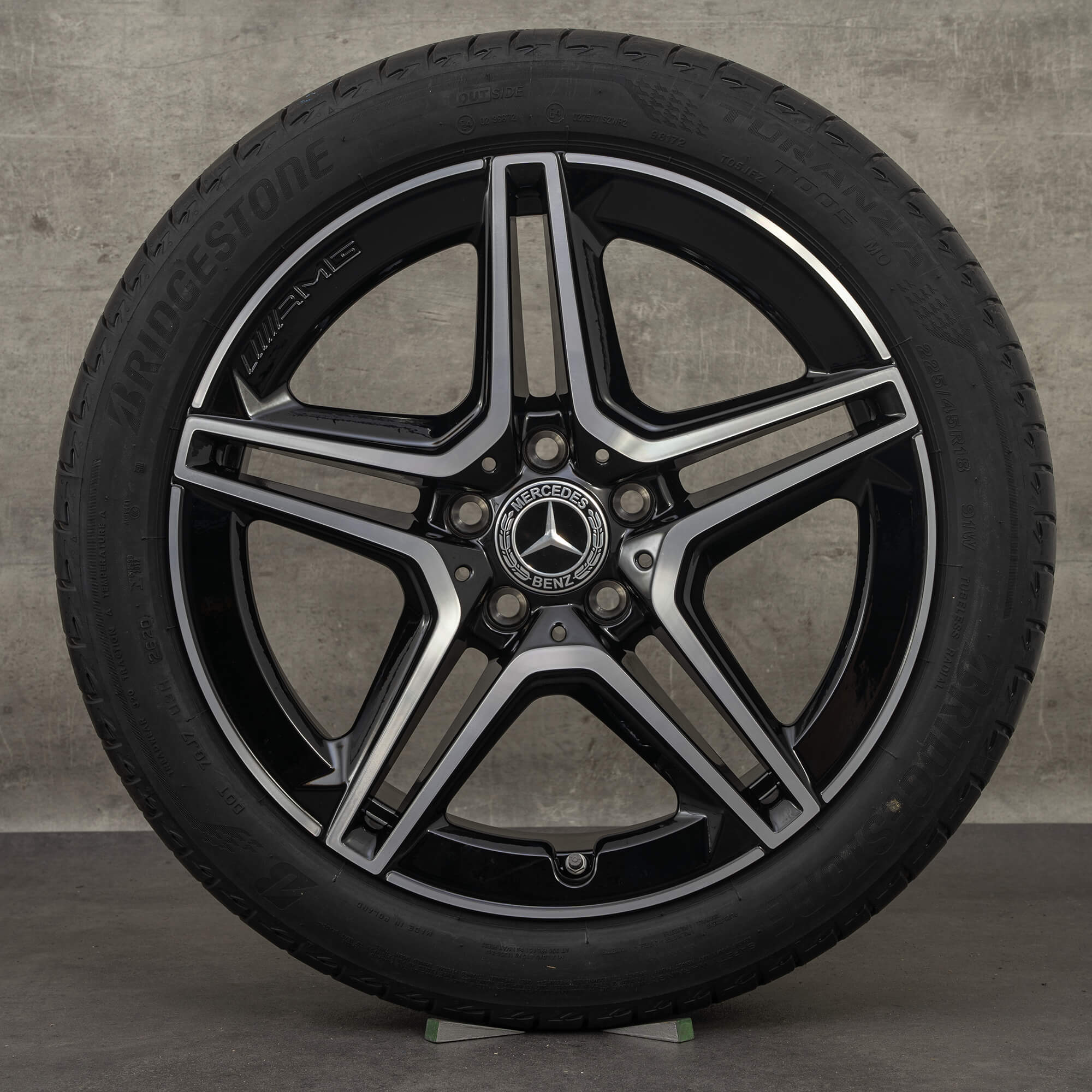 Alkuperäiset Mercedes Benz A-sarjan A35 AMG vanteet 18 tuuman W177 V177 kesäpyörät A1774014000 himalajanharmaa kiillotettu UUSI