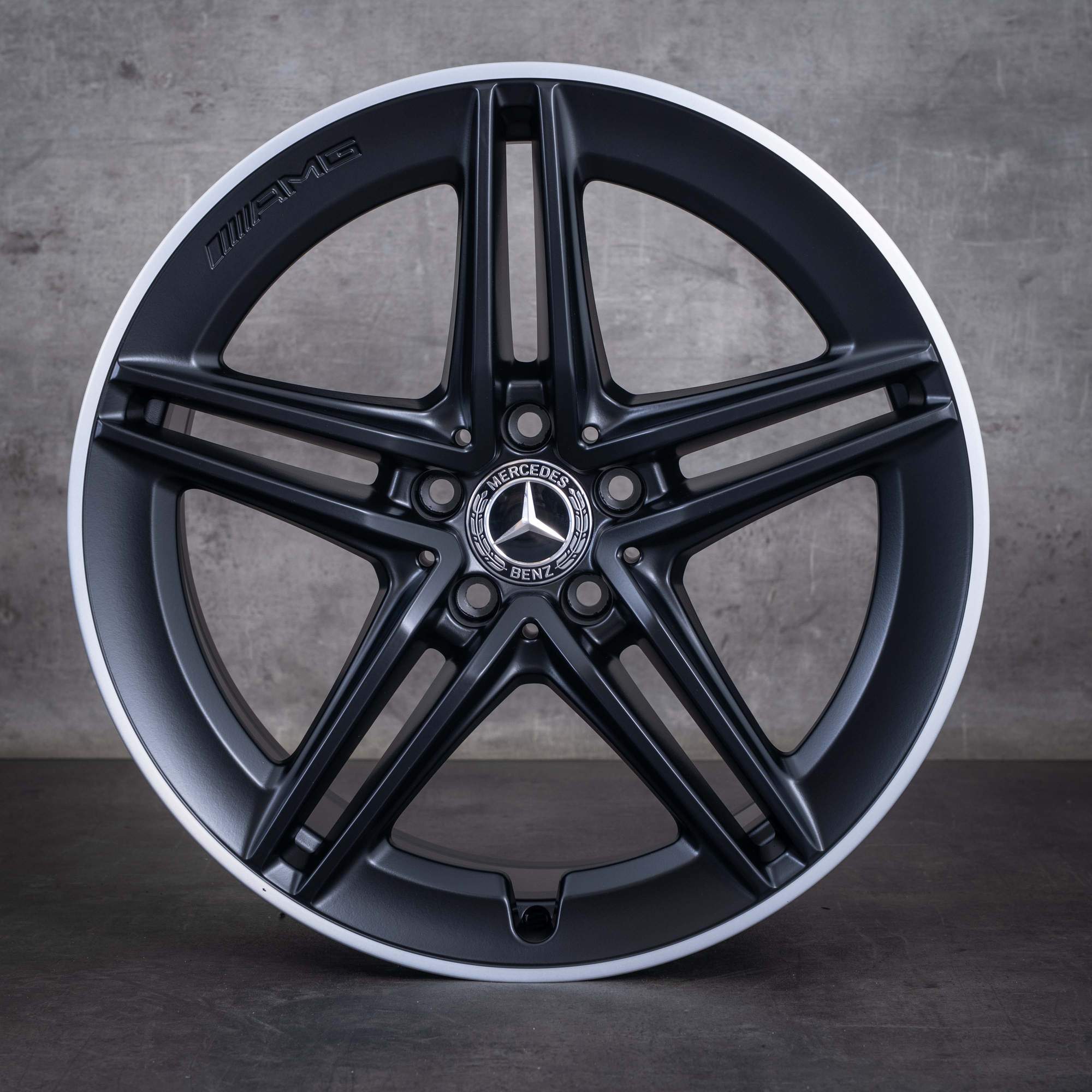 Original Mercedes Benz C-Klasse C63 & S AMG Felgen 19 Zoll C205 A205 A2054012001 A2054012101 schwarz matt rand glanzgedreht NEU