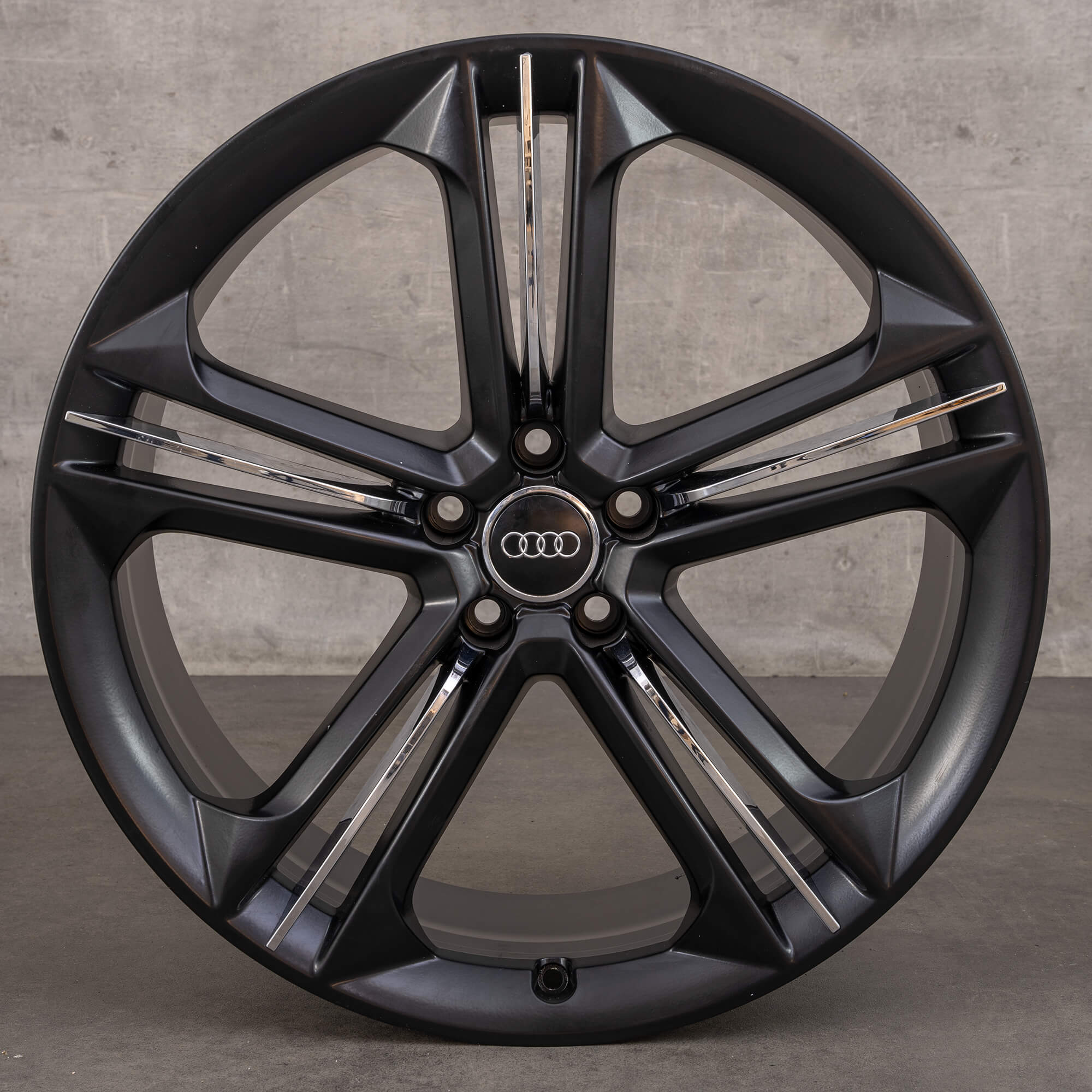 Audi 21 tums fälg A8 4H Trias 4H0601025BM alloyfälg B-stock