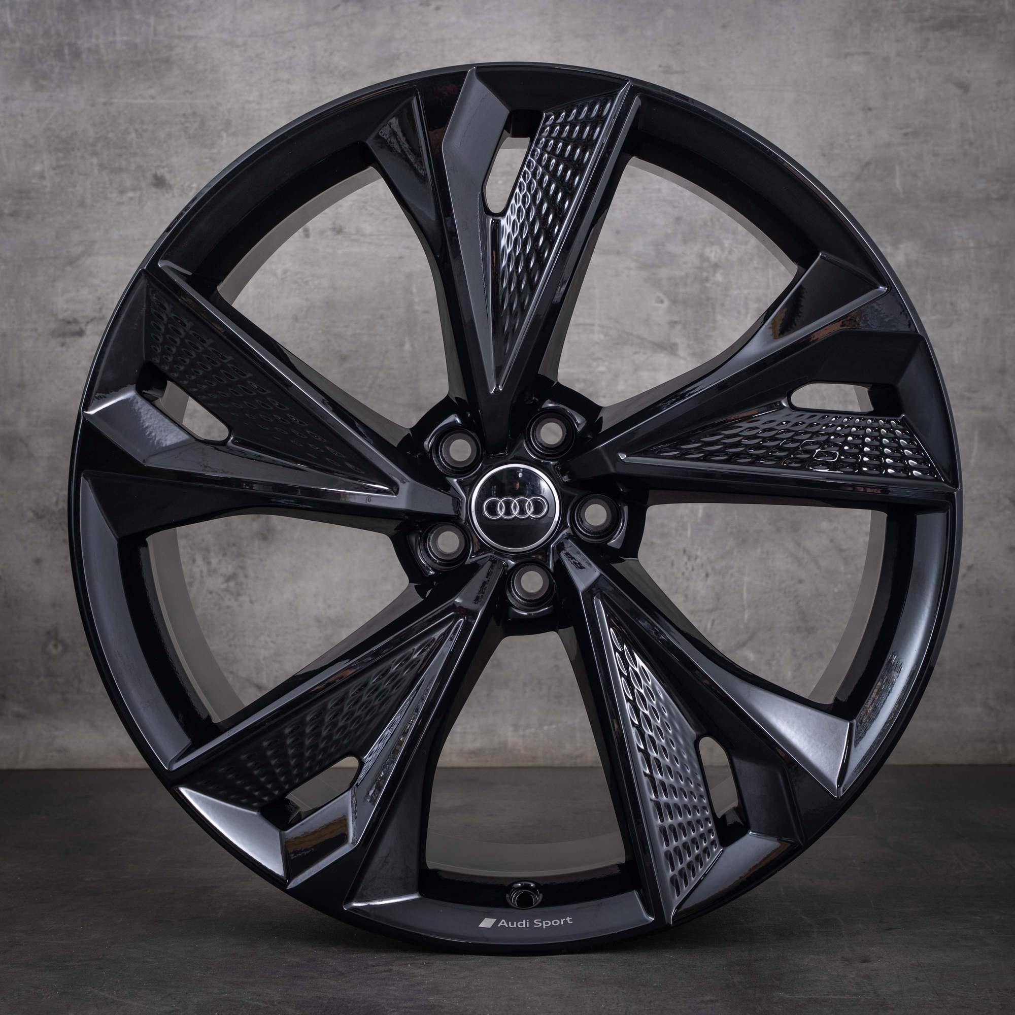 Oryginalne felgi Audi RS6 RS7 22 cale 4K C8 4K0601025BC czarne błyszczące