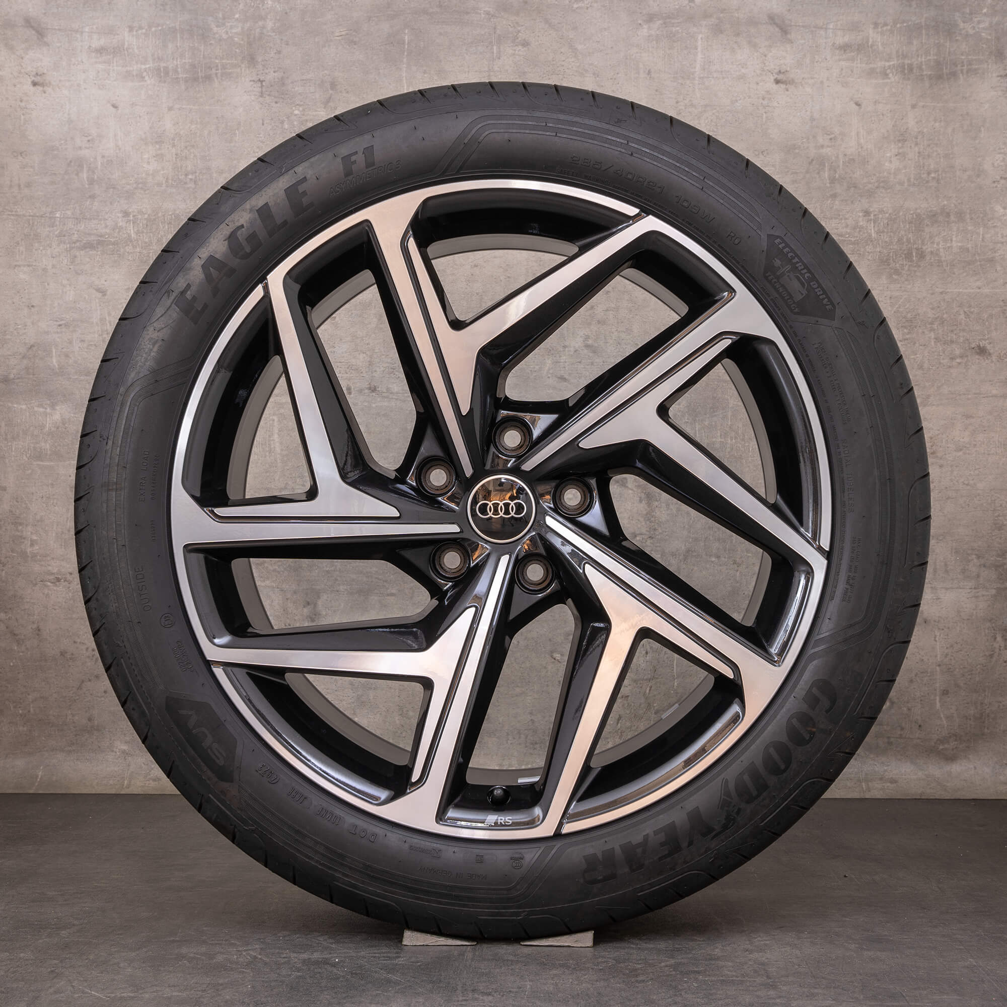 Original Audi Q6 SQ6 e tron Winterräder 21 Zoll GF Felgen 85H601025R 85H601025S granit glanzgedreht