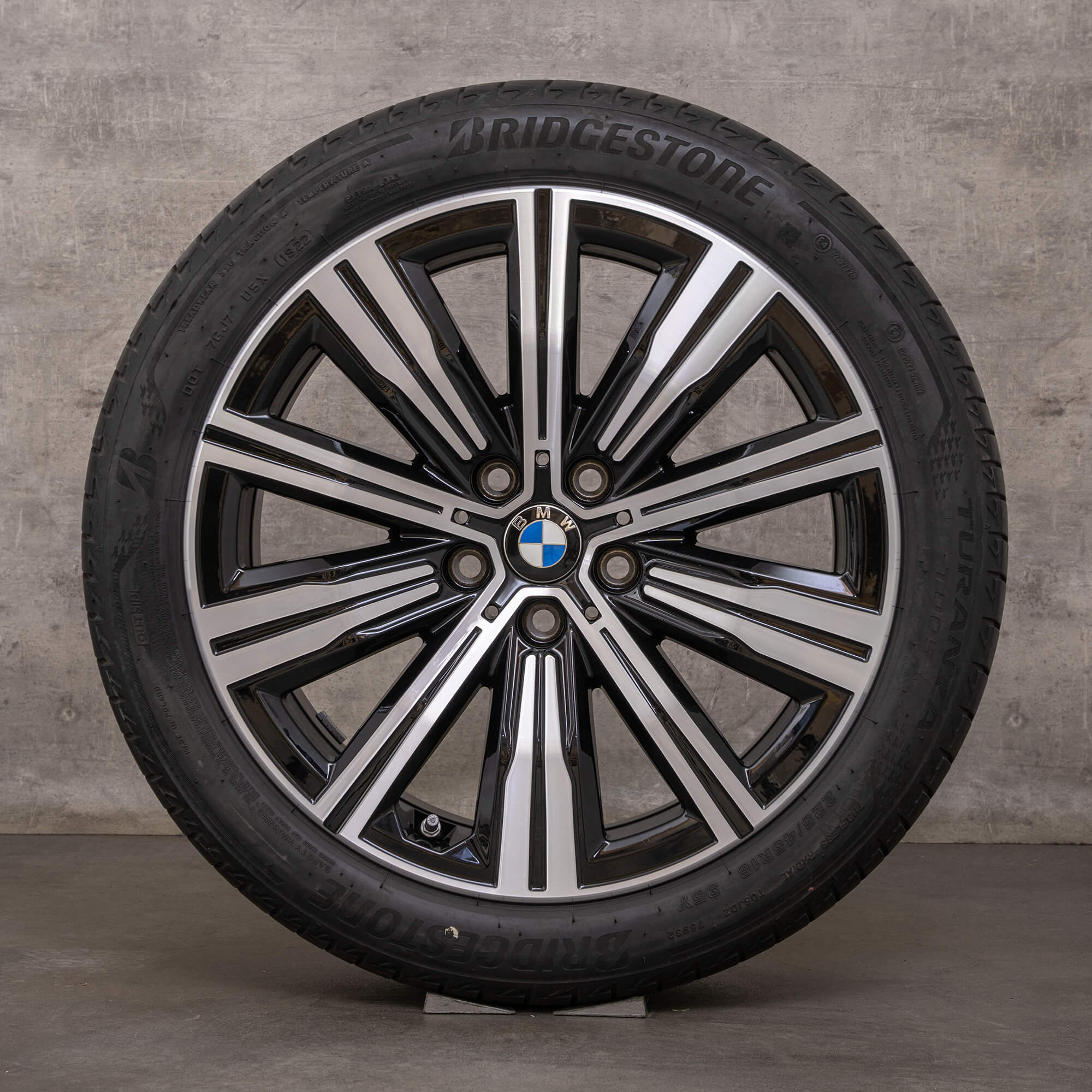 Original BMW 2-serie 3-serie 4-serie felger 18-tommers G42 G20 G21 G22 G23 sommerhjul styling 782 6883524 svart blank snudd