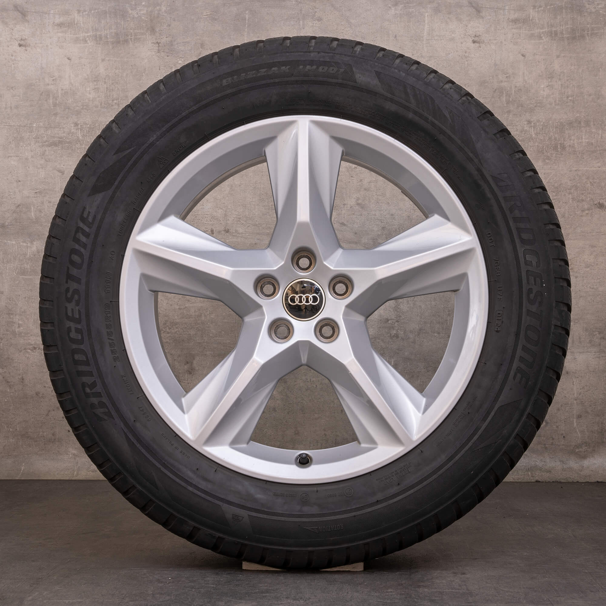 OEM Audi Q7 snow tire packages 19 inch 4M rims 4M0601025F silver