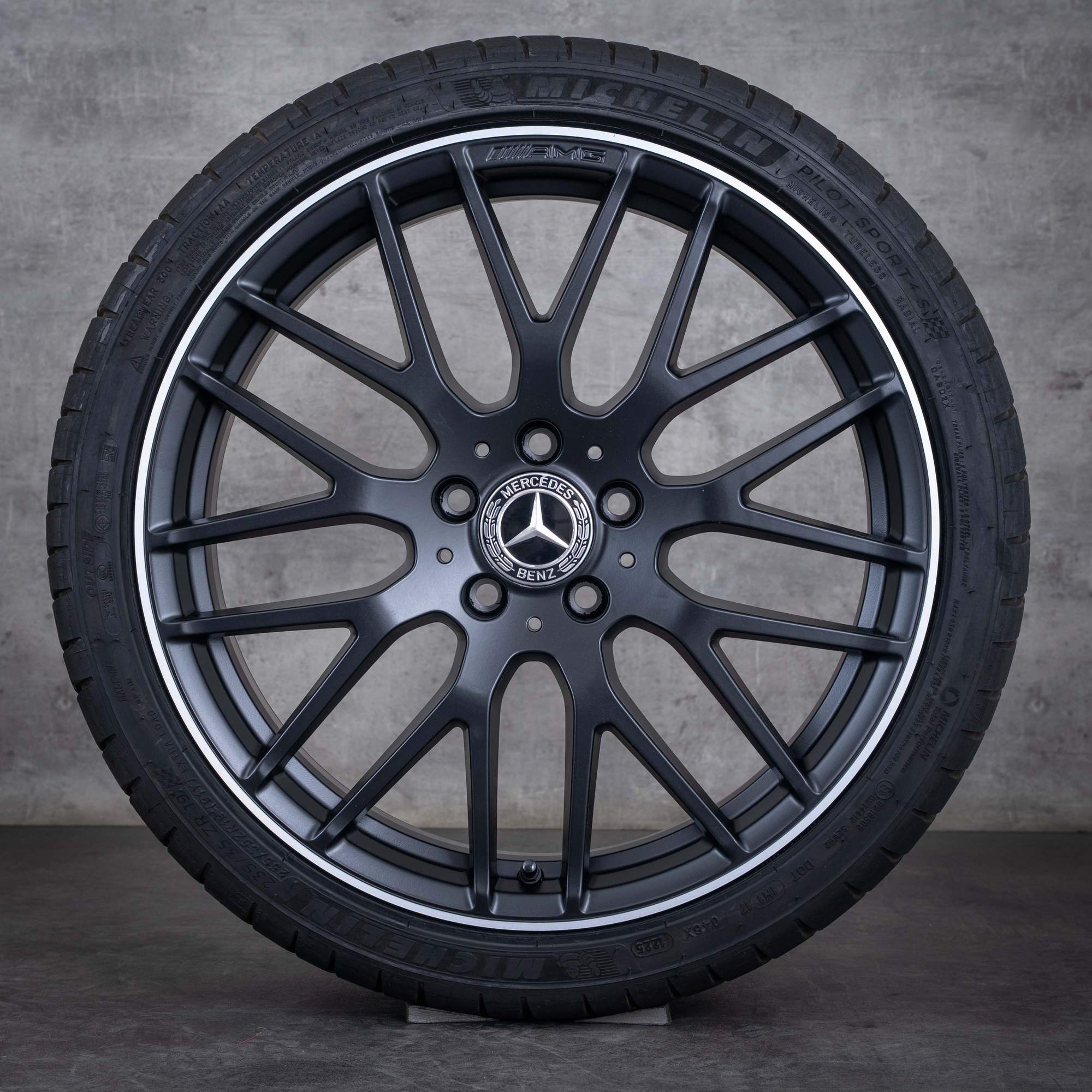 Alkuperäiset Mercedes Benz A-sarjan A45 CLA 45 AMG vanteet 19 tuuman W176 C117 X117 kesäpyörät A1764010900 musta matta kiillotettu UUTUUS