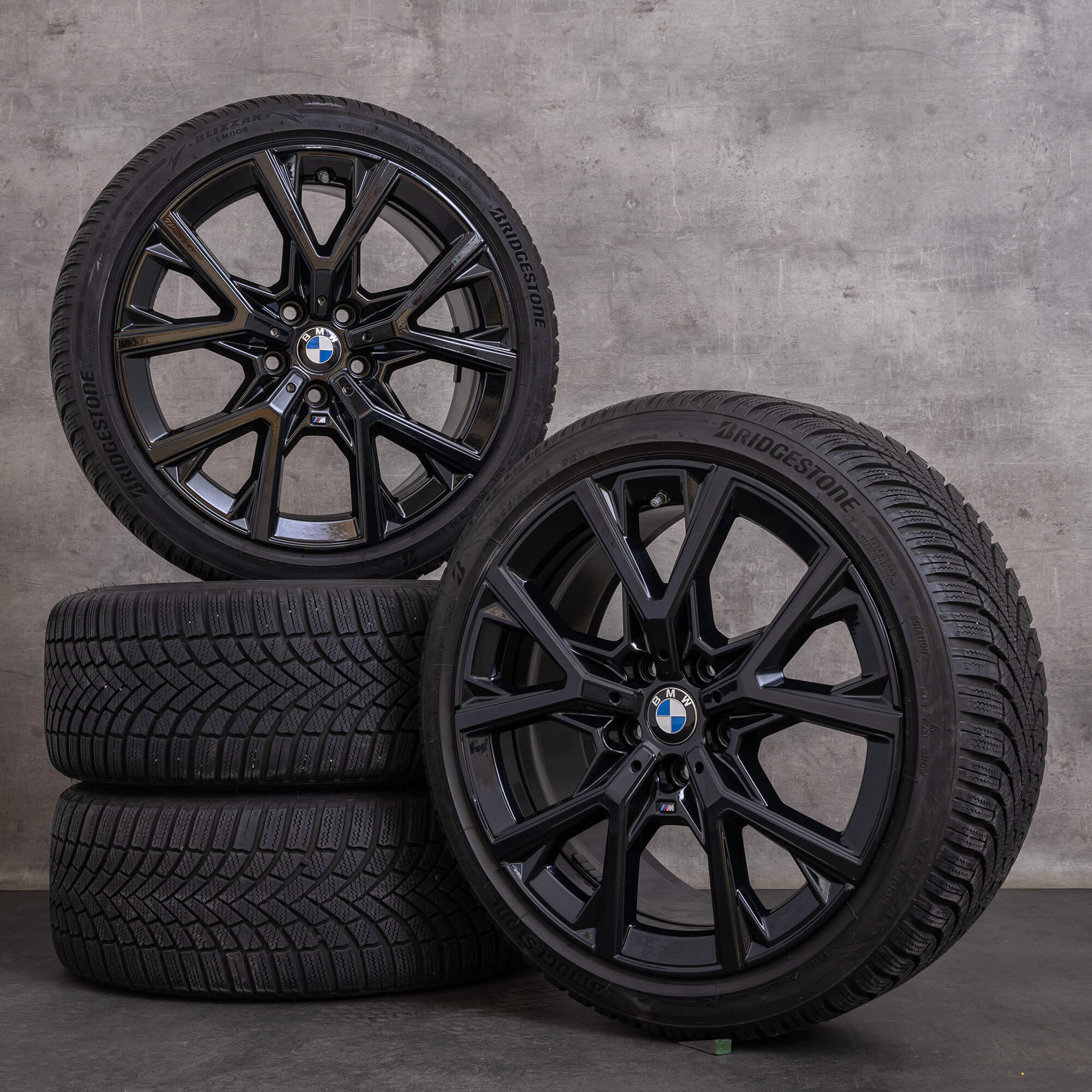 Jantes e pneus inverno originais BMW Série 1 2 18 polegadas F40 F44 Gran Coupé jantes Styling 553 M 8092355 preto brilhante