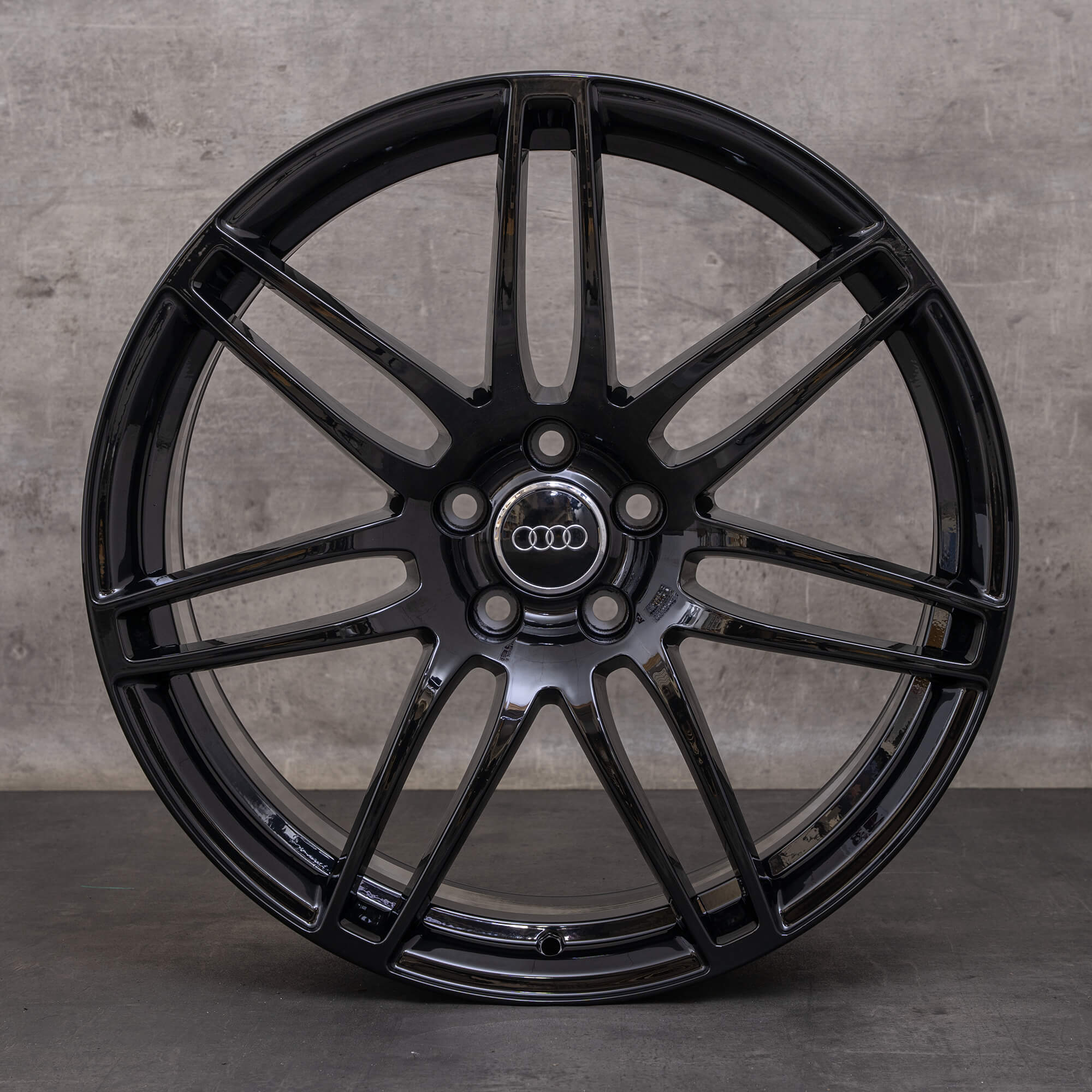 Oryginalne felgi Audi A7 S7 20 cali 4G C7 4H0601025AA czarne błyszczące