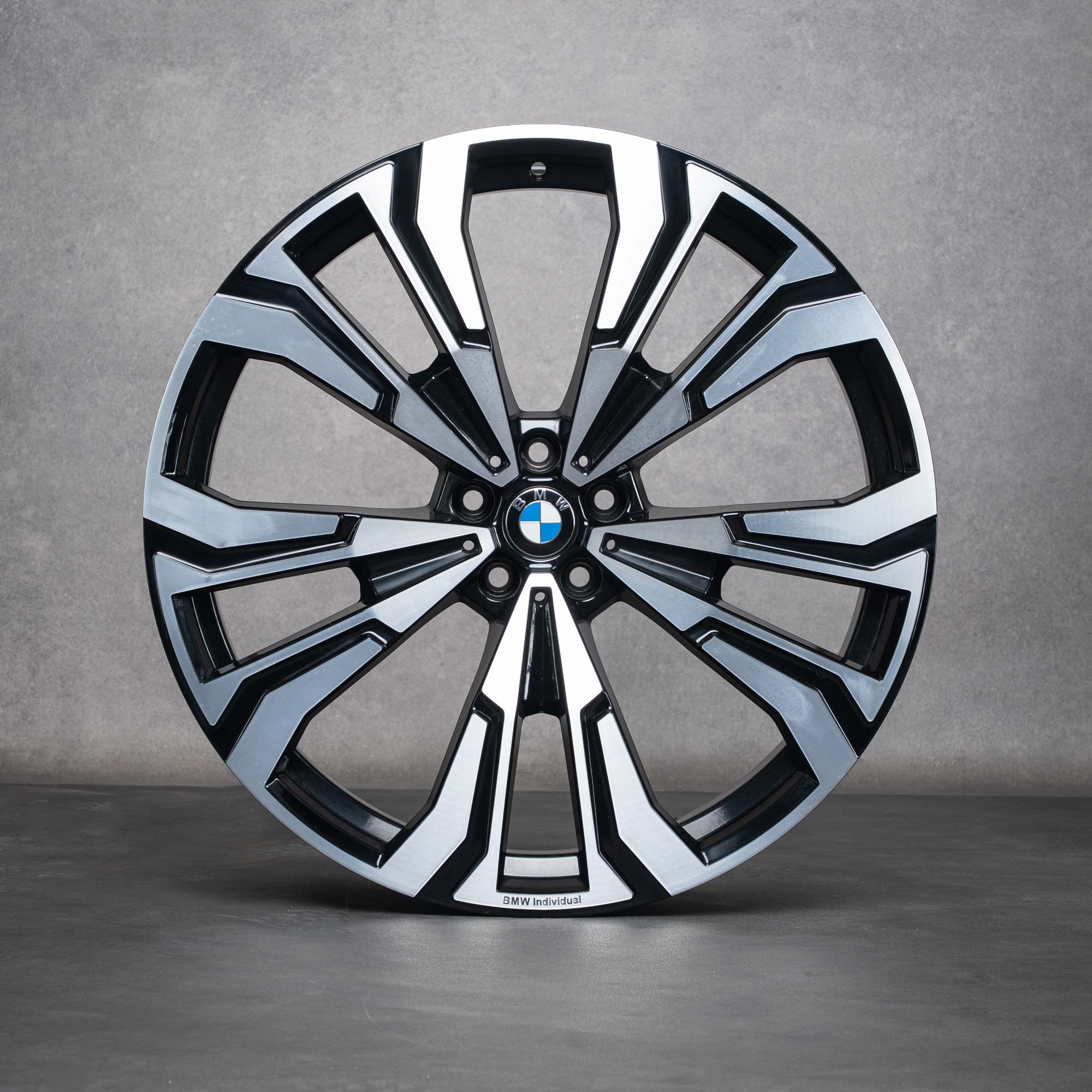 Originale BMW X7 felger 23 tommers G07 Styling 914 Individual 7916264 7916269 jet svart frontpolert