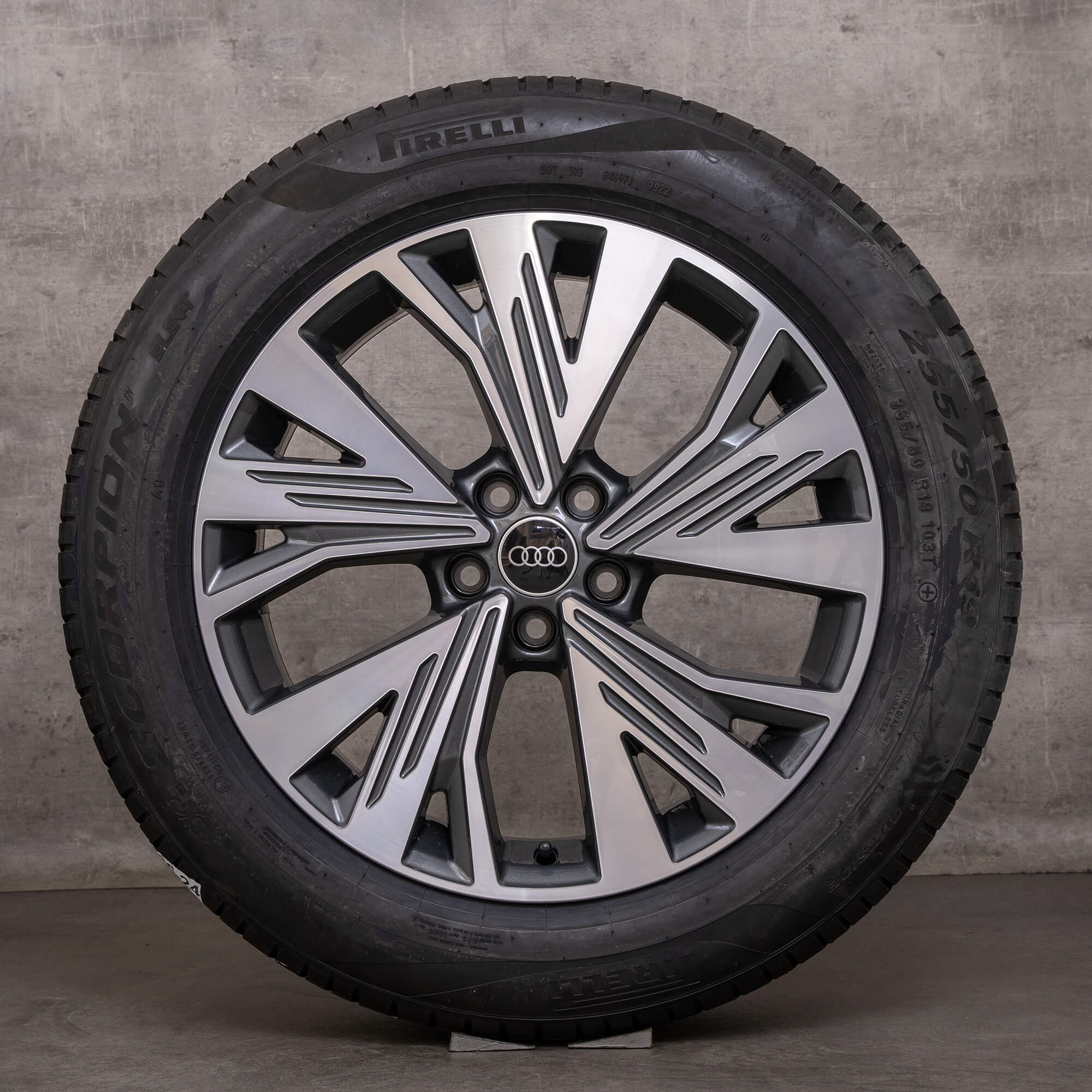 Originale Audi Q4 & Sportback e-tron vinterhjul 19 tommer Aero fælge 89A601025C antracit poleret